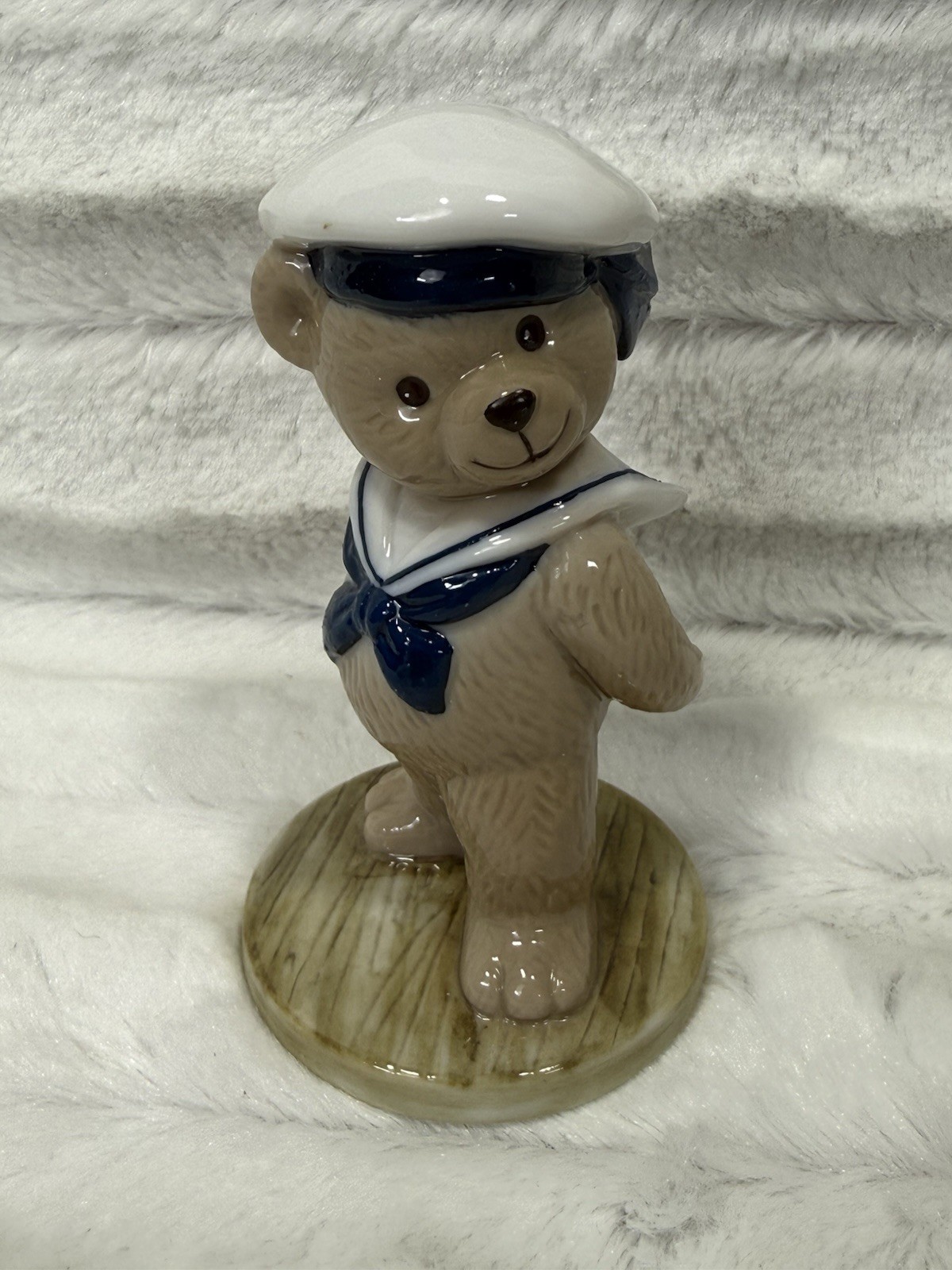 First Issue 1997 – Victor Bing & Grøndahl Teddy Bear Collection B&G Collections