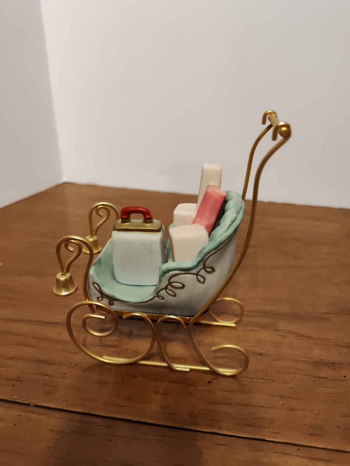 Vintage 2003 Avon Mrs. Albee Award Christmas Porcelain Figurine, & Sleigh