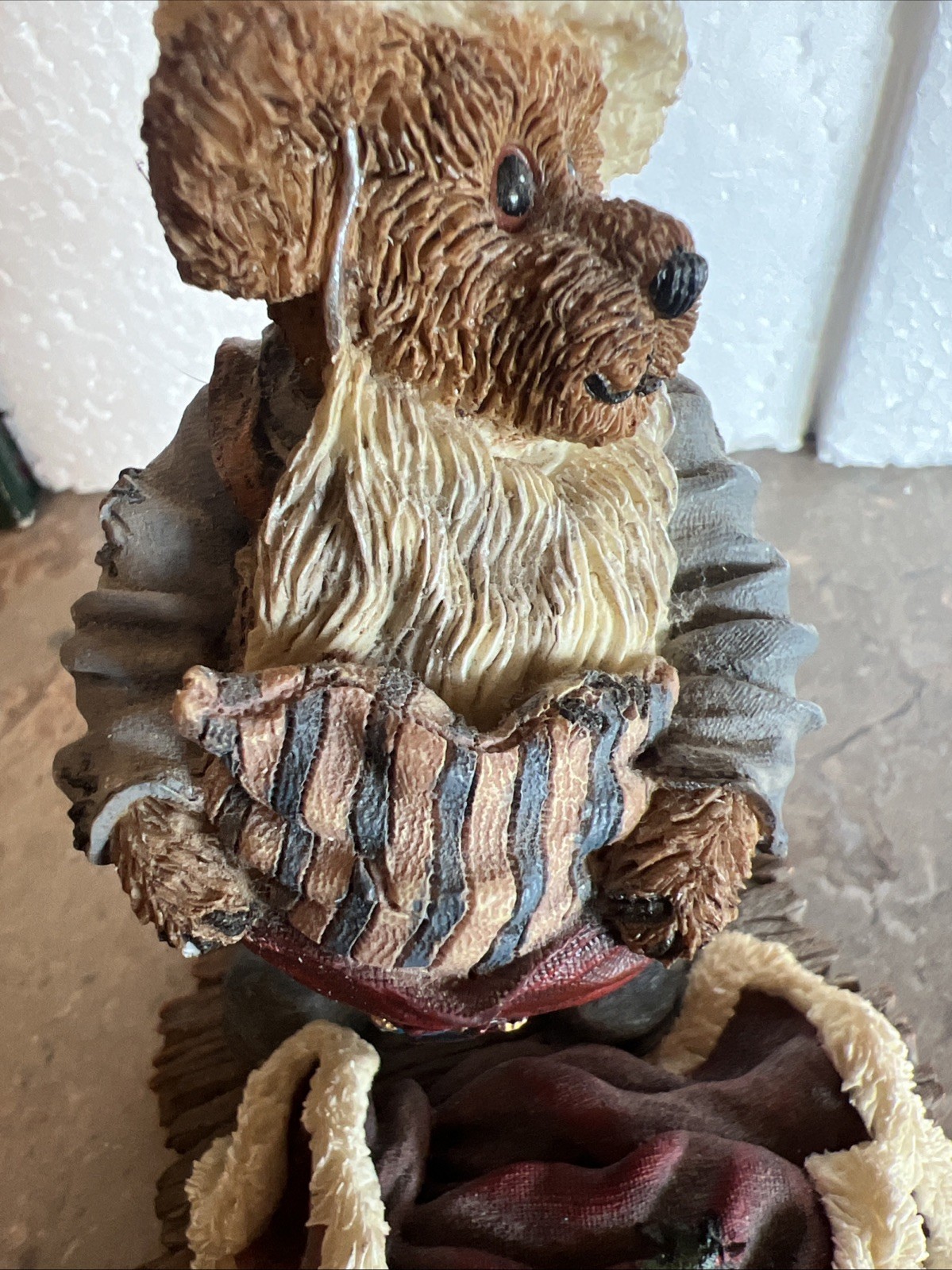 Boyds Bears & Friends S Kringlebeary Santa Wannabe 1995