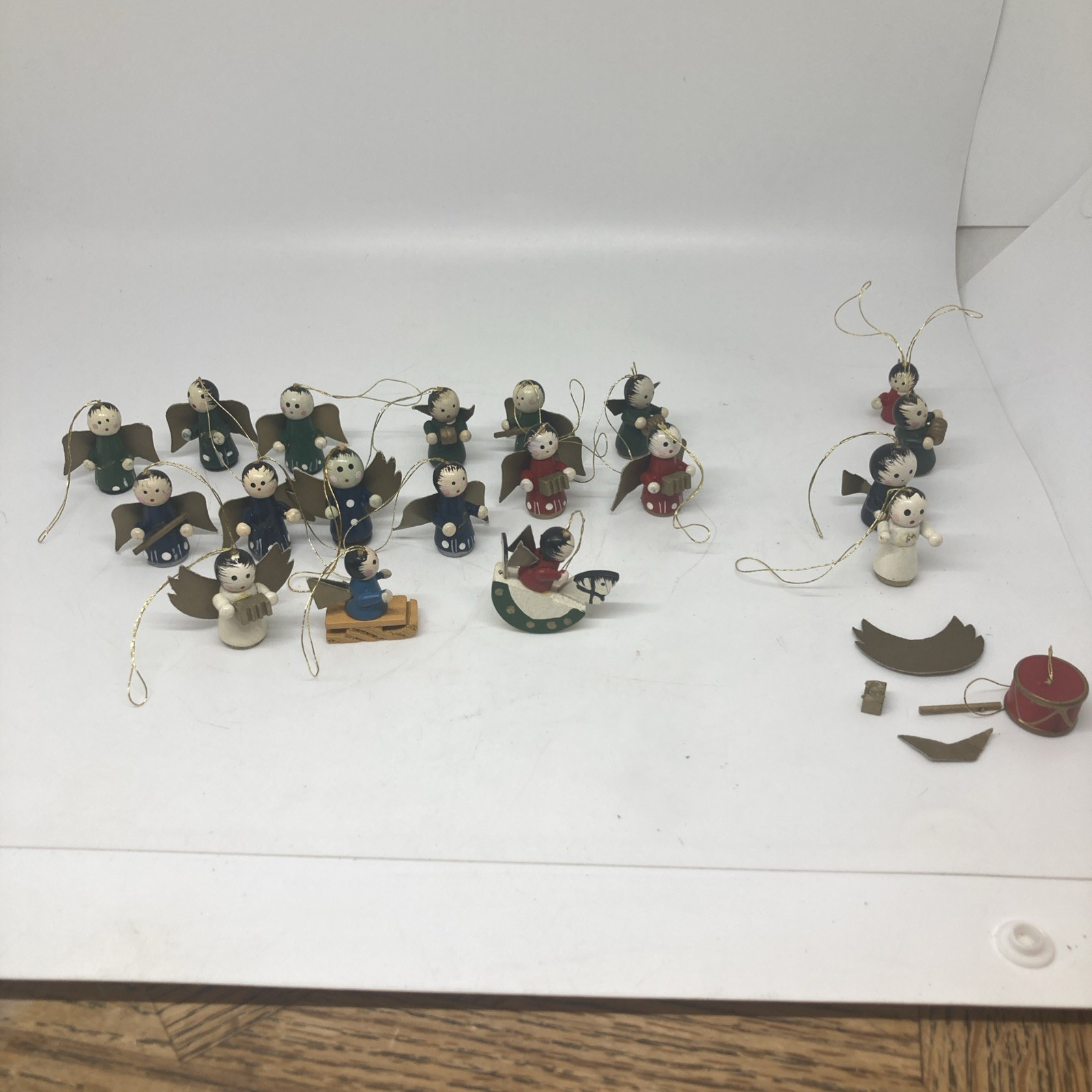 Miniature Wooden Angels 1 1/8 Inch Lot of 19 + Parts Condition Varies, Musicians