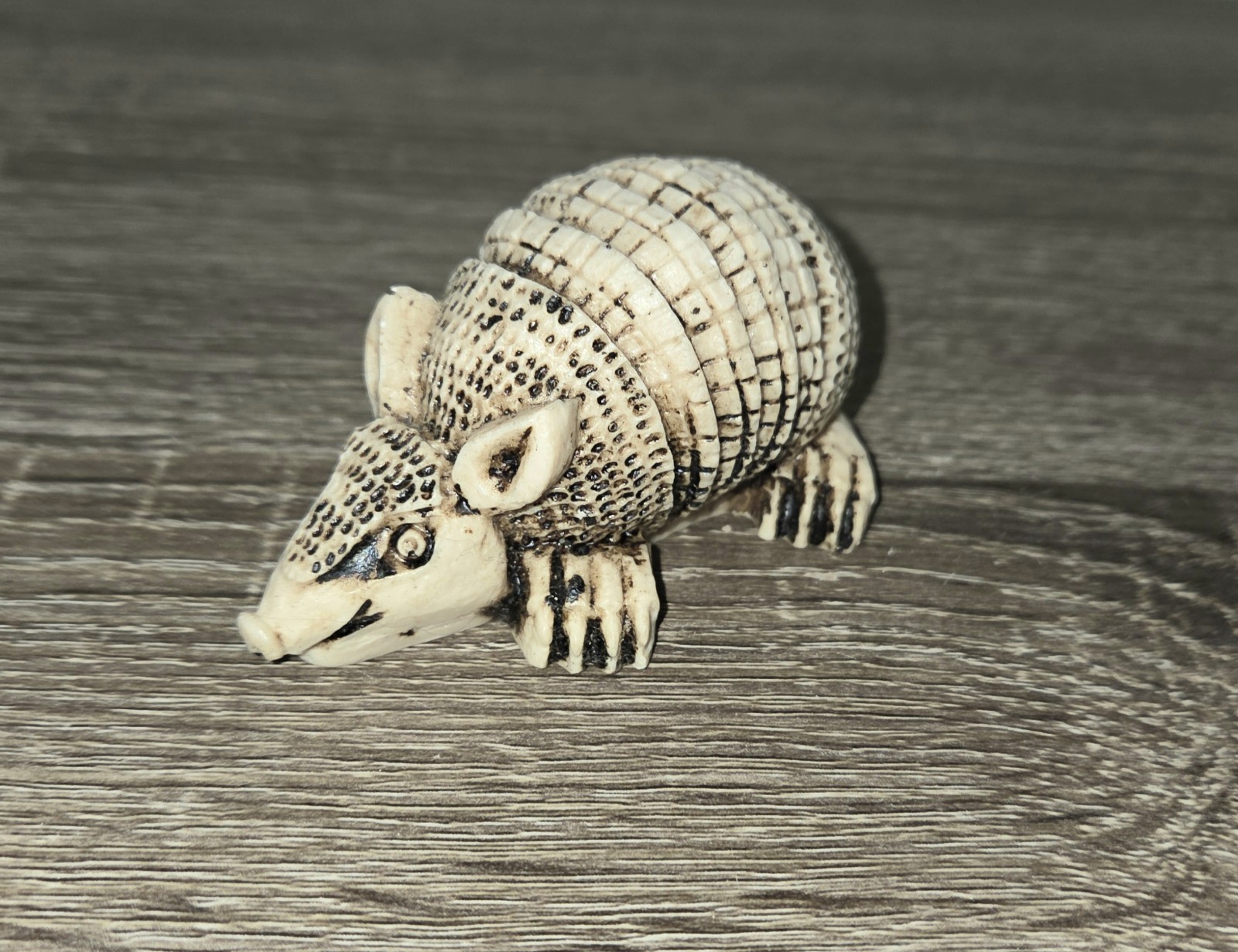 Vintage Armadillo Figurine Mexico Southwest Collectible Decor 3 1/4″