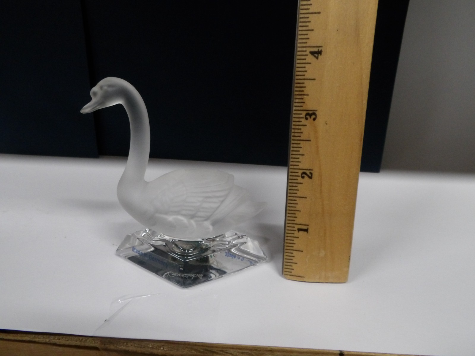 Goebel Frosted Crystal Swan Figurine