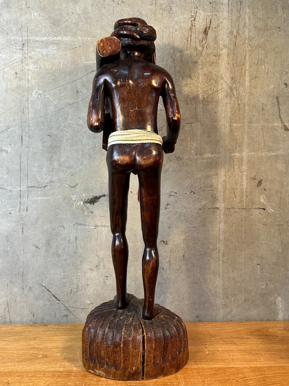 Vintage Ifugao Wood Carving Philippines Warrior Carrying Human Head Hunter 34″
