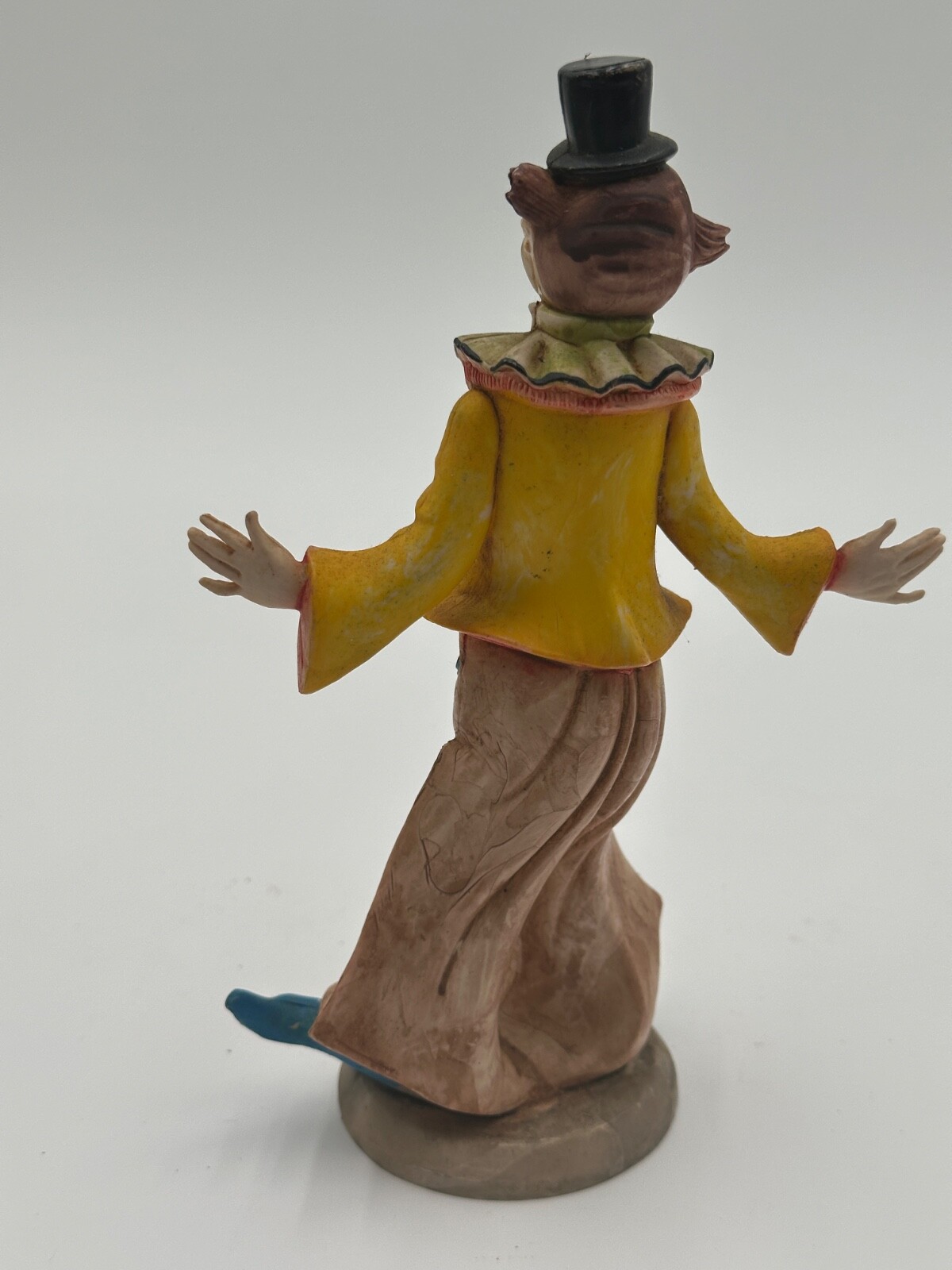 Fontanini Clown Wearing Suspenders 7.75″ Tall Made In Italy Hand Painted Vintage