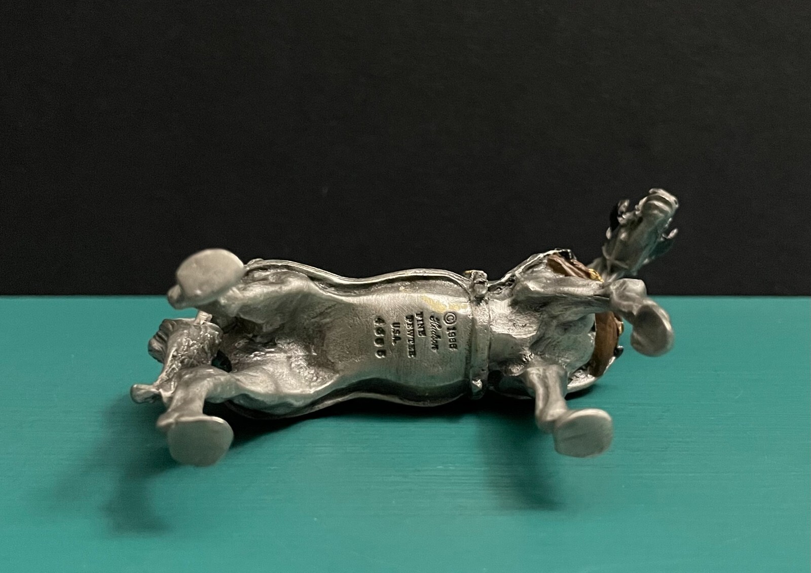 Hudson Pewter Christmas Village Santa Sleigh Draft Horse Animal Diorama Figurine