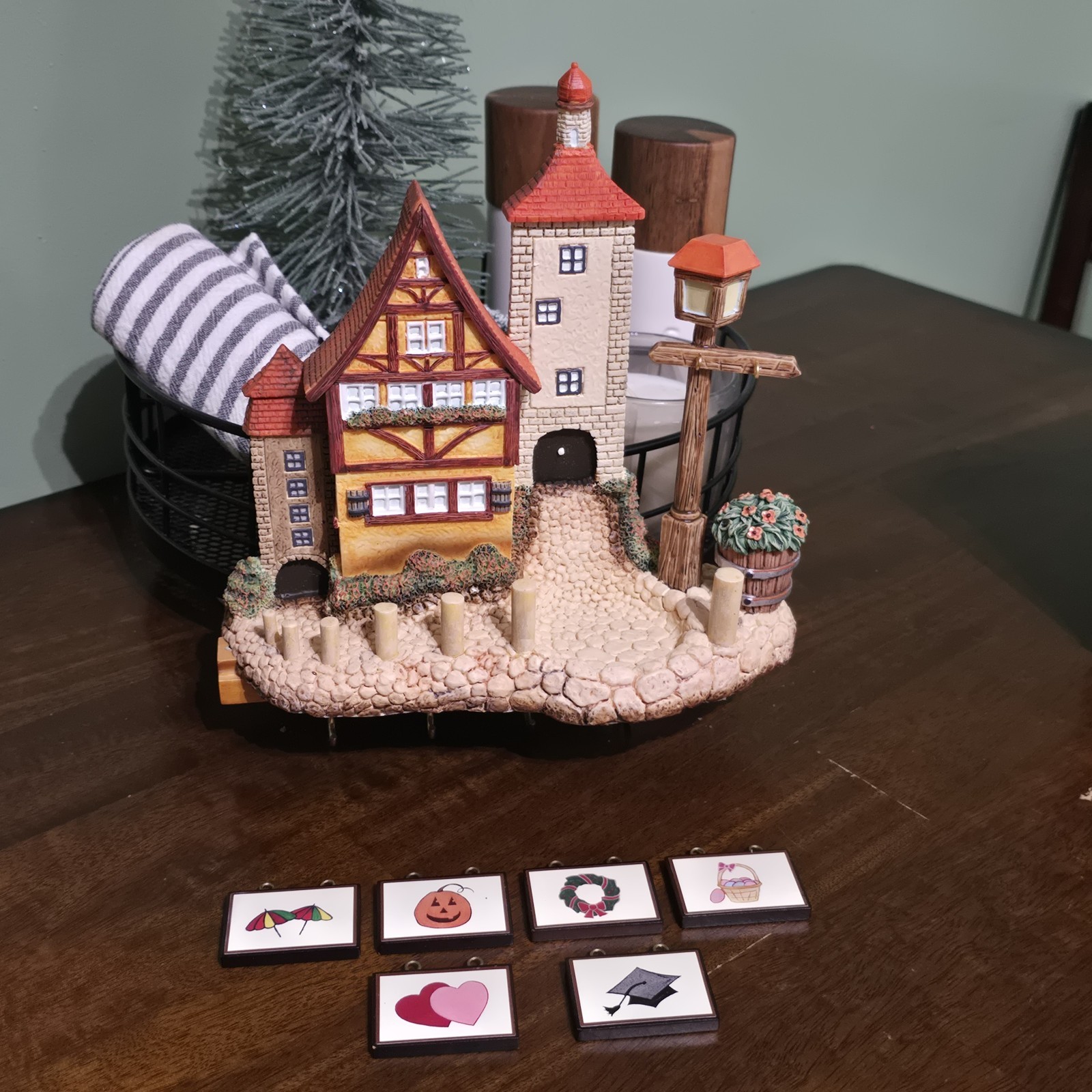 2004 Goebel Scape “BAVARIAN VILLAGE PLAQUE” With Key Holder 8 X 8″