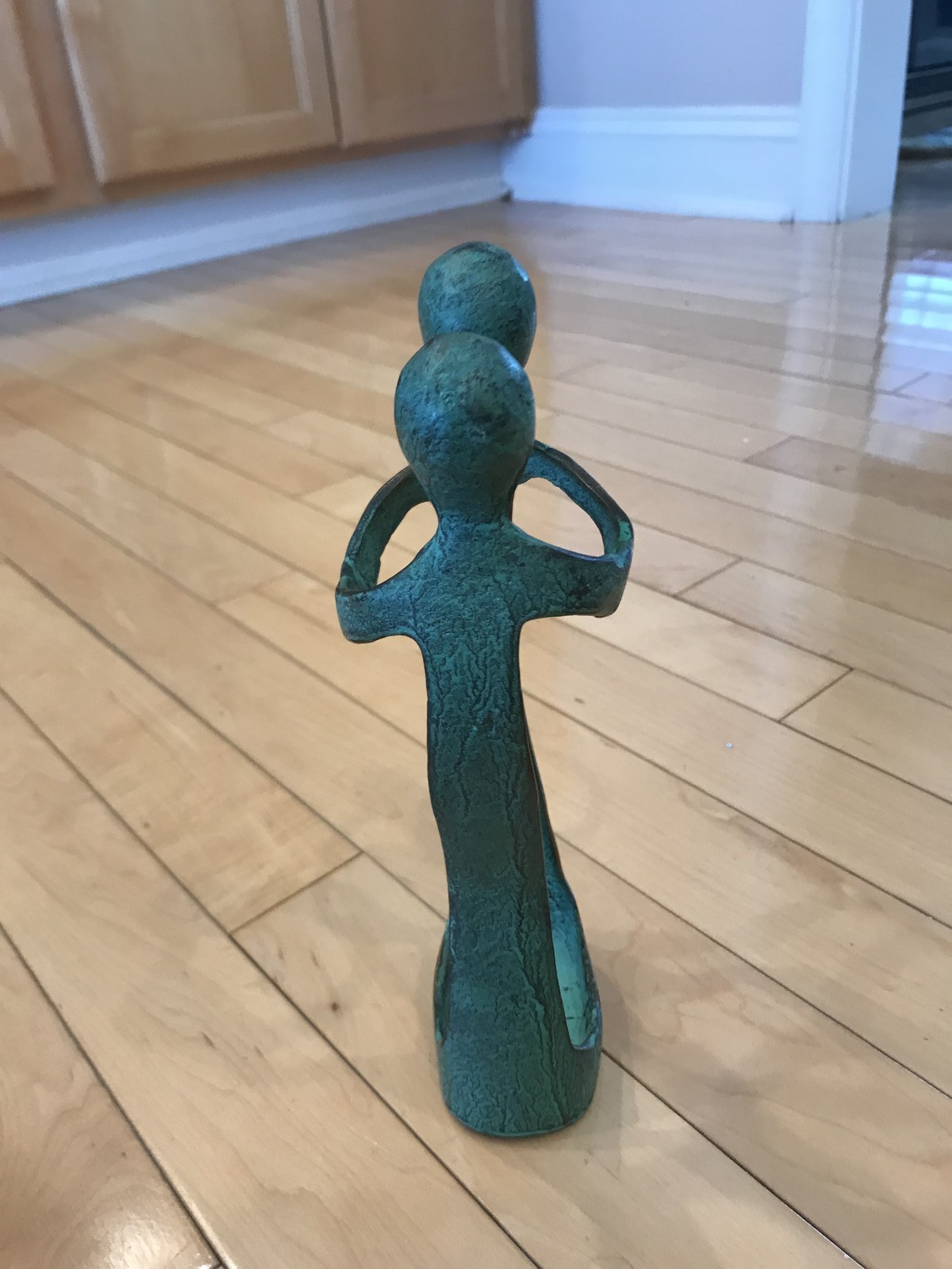 Abstract Embrace Couple Sculpture – 10 Inch Tall Metal Art
