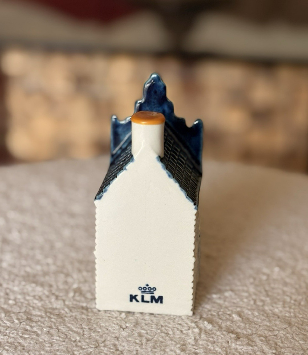 Vintage KLM Airlines Blue Delft House #20 RYNBENDE – Rare Early Edition