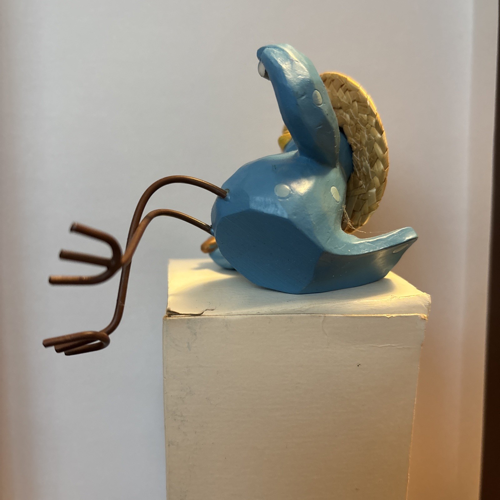 RUSS Berries Tweet Along With Me Shelf Sitter Blue Bird Maracas Straw Hat