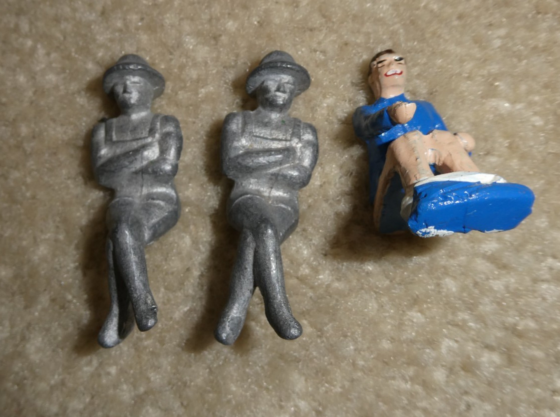 Lot of 3 Vintage Unmarked Lead Sitting Woman and Man Figurines 2″ Tall