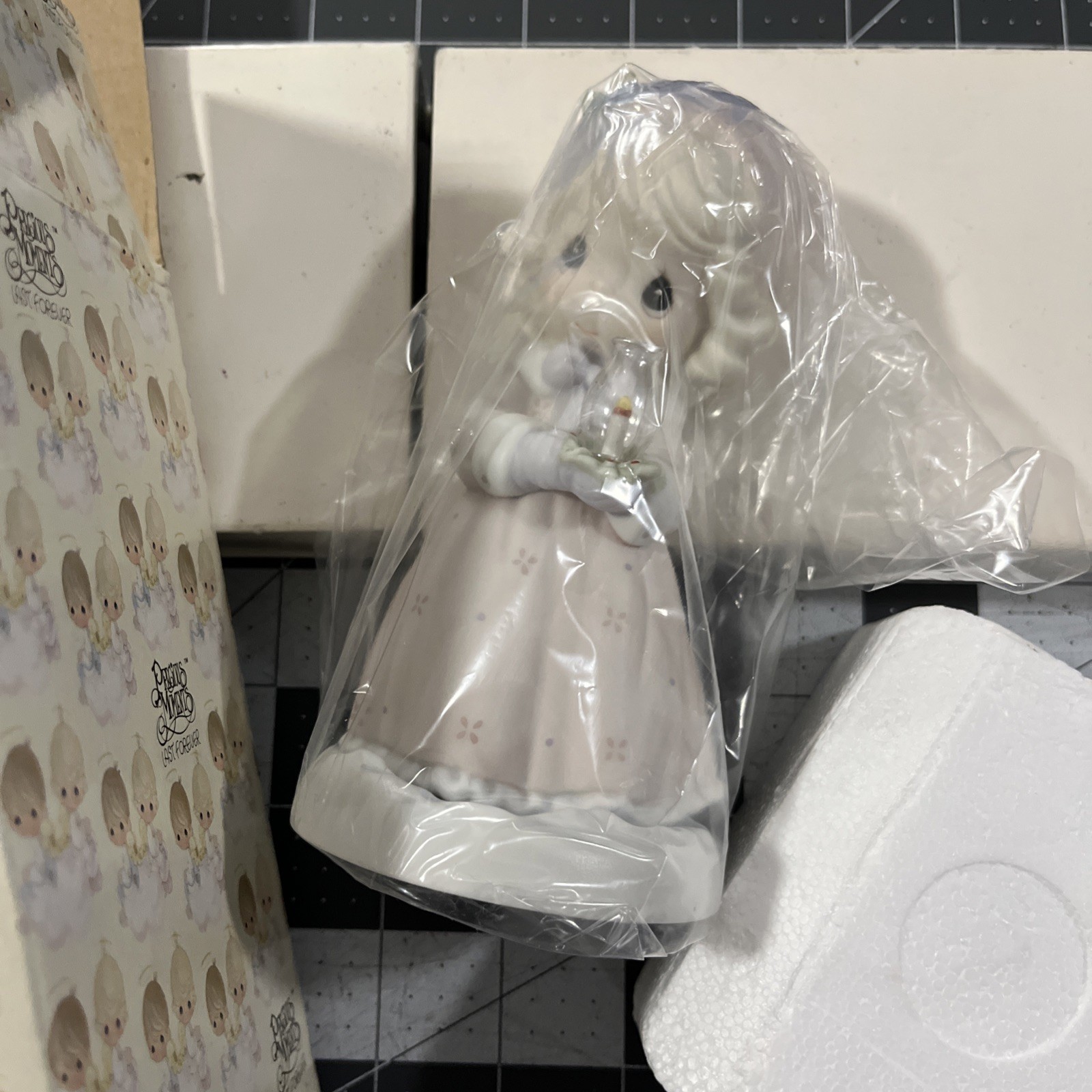 Enesco Precious Moments Making Spirits Bright 150118 – New 1995
