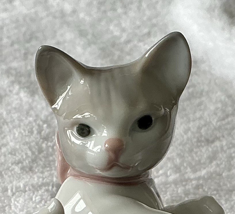 Lladro 1984 “Cat And Mouse” Part Of Domestic Animal Collection #5236 No Box
