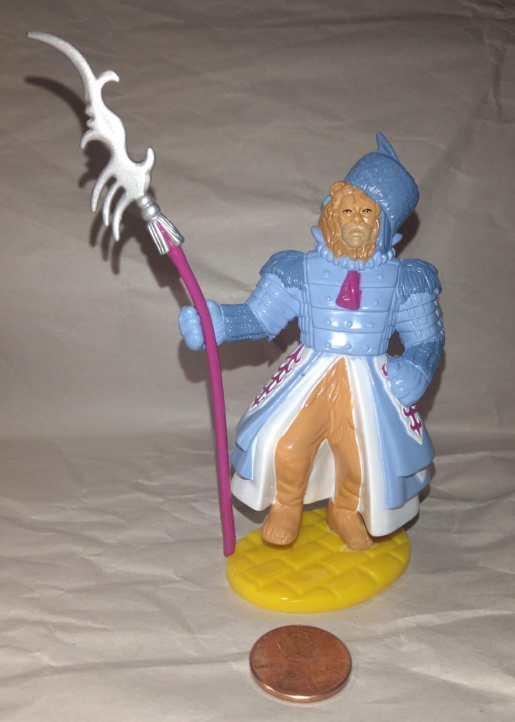Wizard of Oz WINKIE GUARD (LION) Toy Figure w/SPEAR STAFF Yellow Brick Road RARE