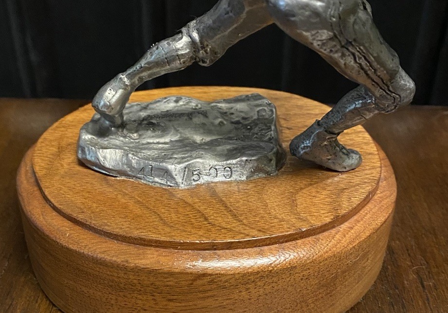 Signed 1979 Michael Ricker Ltd. Edition No. 414/500 Pewter Football Player