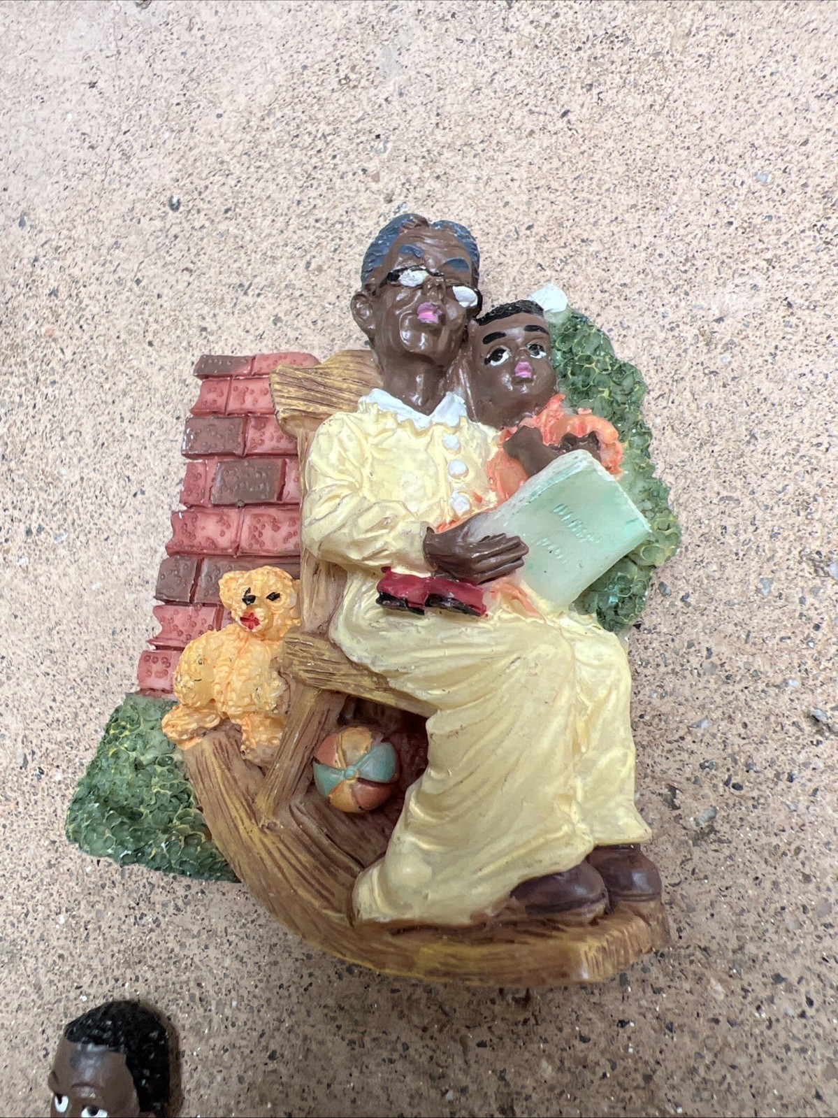 Ebony African-American Figurine Family Grandma Bible Chiefly Co. Magnet Vtg Rare