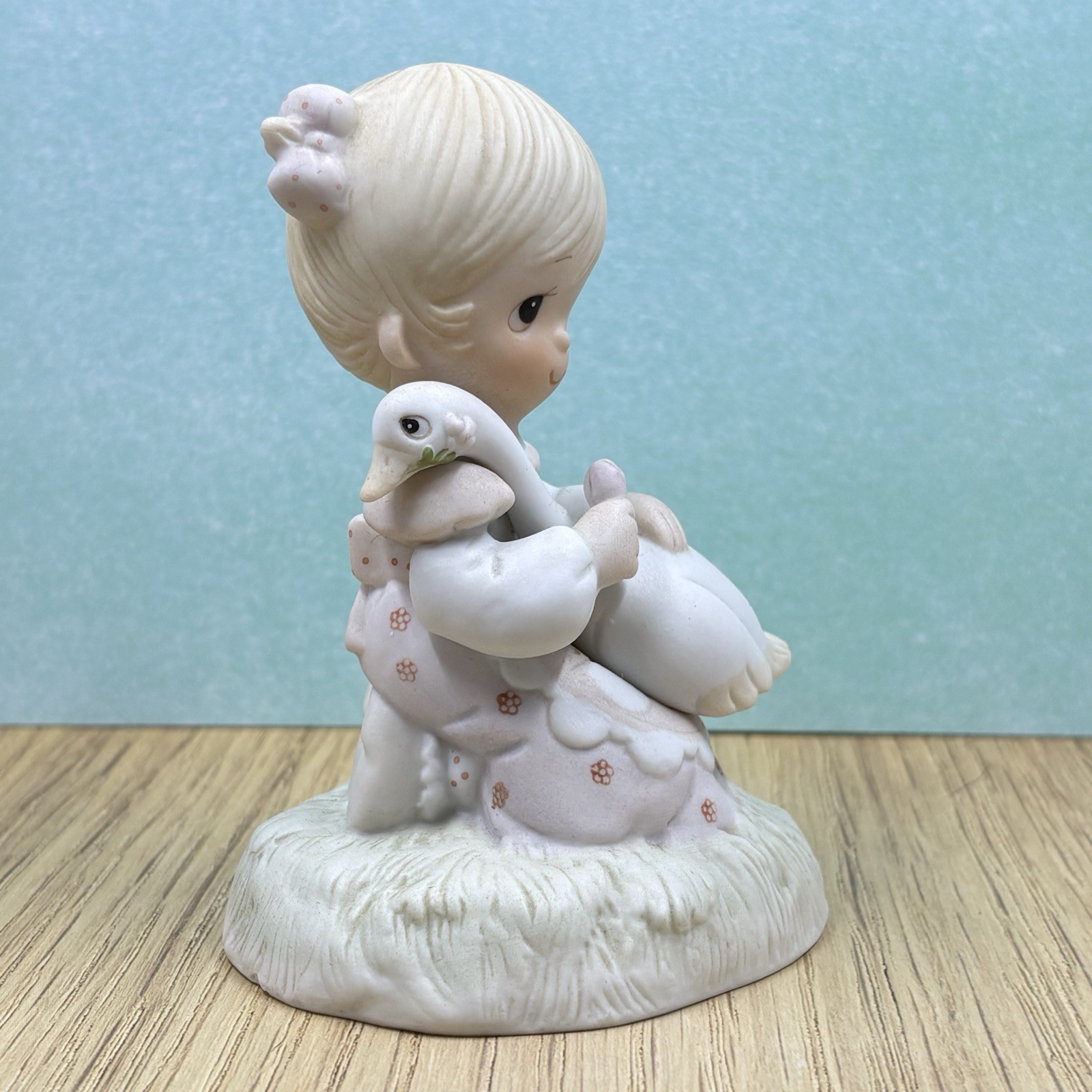 Precious Moments Vintage E-5213 “God Is Love” Girl Hugging Goose-1980