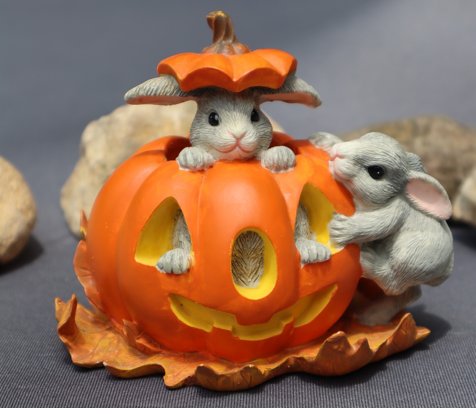 Jumpin Jack O Lanterns Charming Tails 85512 Silvestri Dean Griff PUMPKIN Rabbits