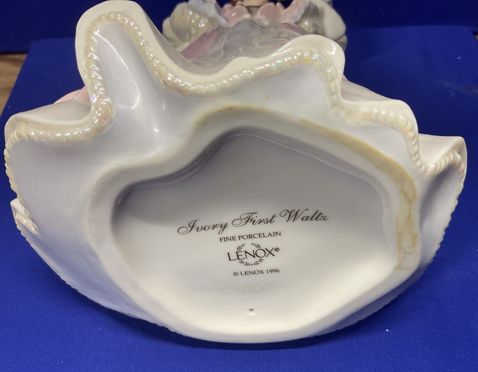 Lenox First Waltz Figurine In The Gala Fashion Pattern Figurine, 8 1/4″new In B
