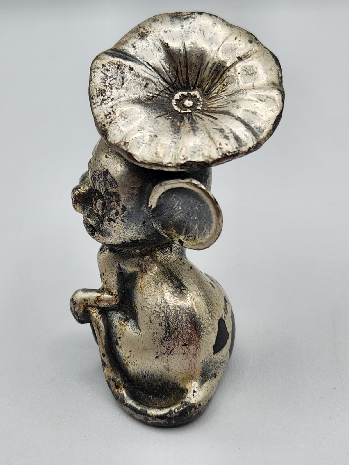 Miniature Mouse with Flower Figurine ~ Pewter Look ~ 2.5″