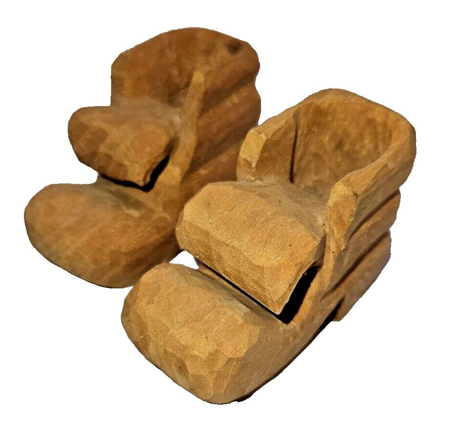 Mini Wooden Boot Folk Art Hand Carved Americana Shoes knive carving whittled