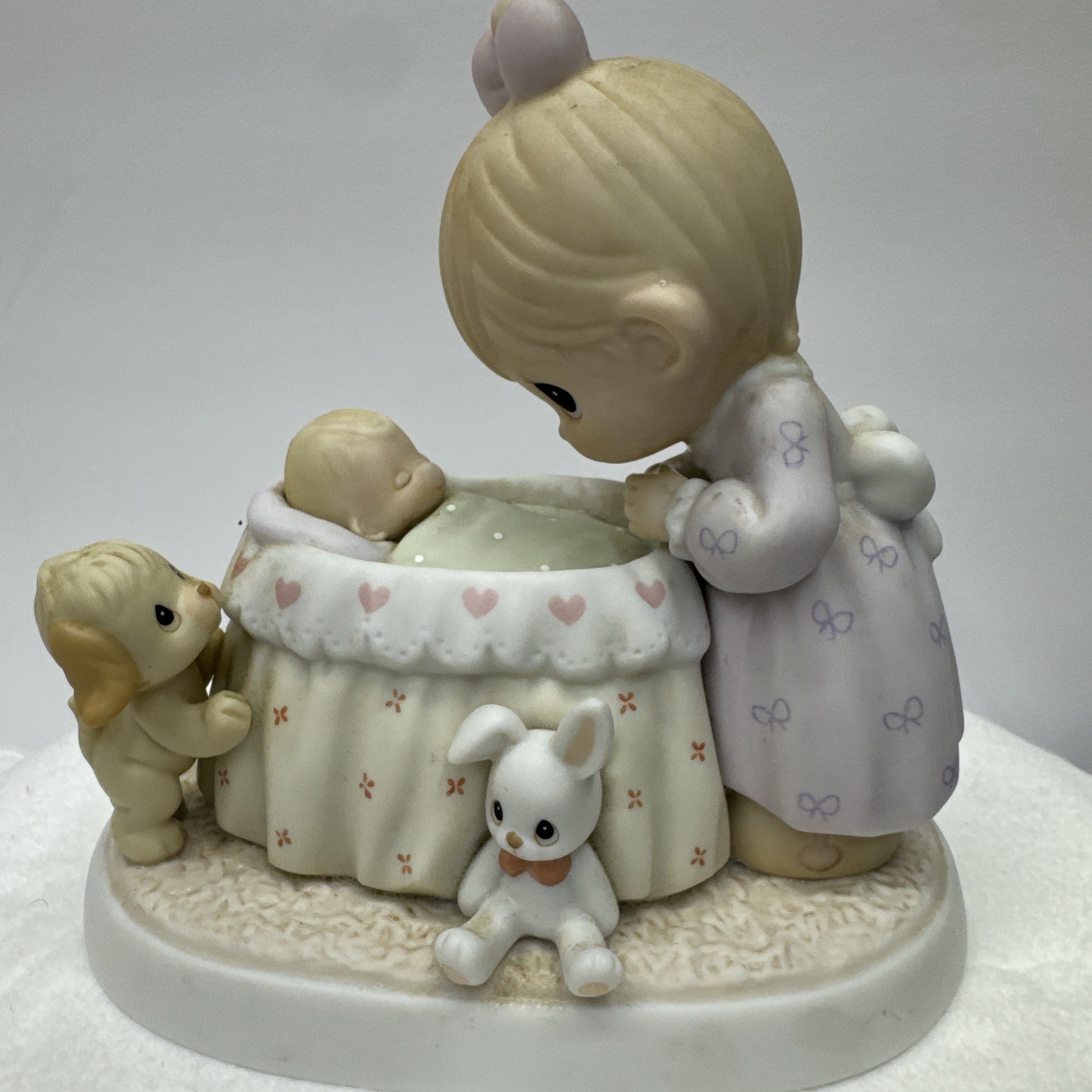PRECIOUS MOMENTS YOU ARE MY GIFT FROM ABOVE 891738 MOTHER & BABY IN CRIB