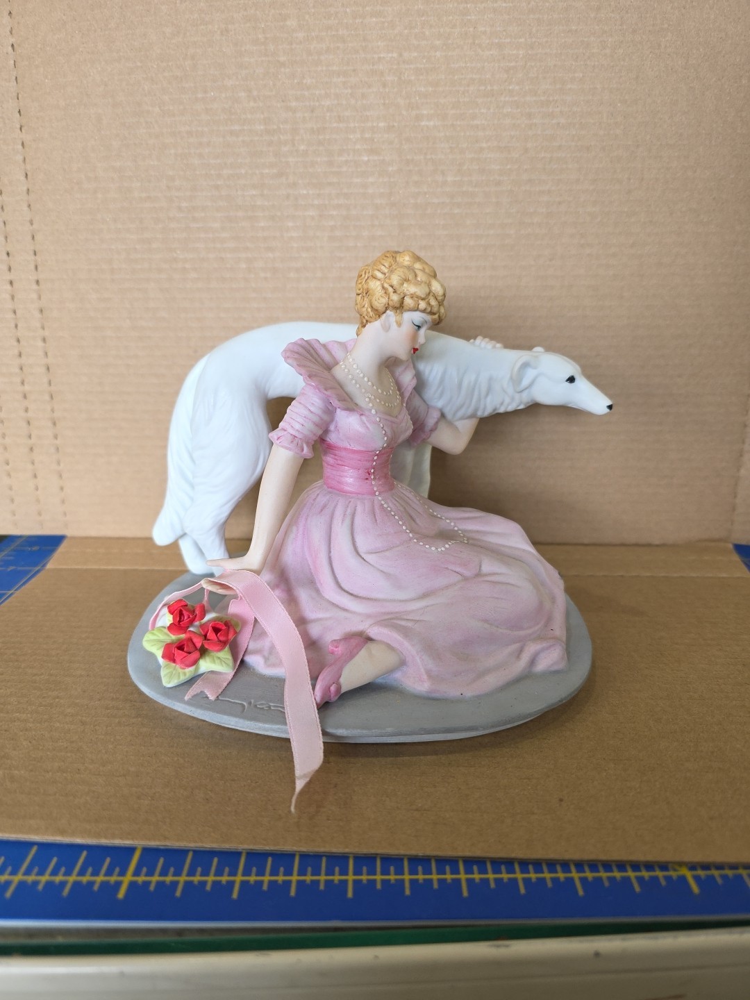1914 Coursing Lady Dog Louis Icart Figurine 1984