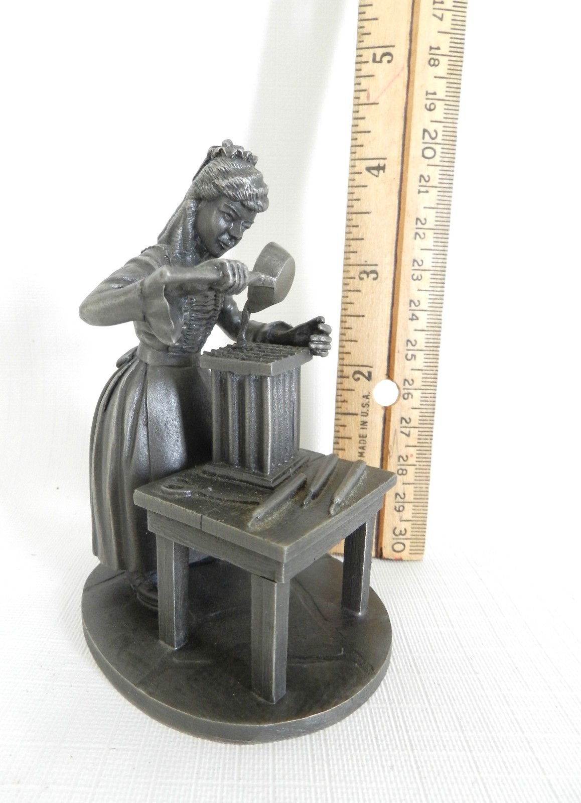 The CANDLEMAKER Franklin Mint Fine Pewter Figurine Colonial America Issued 1974
