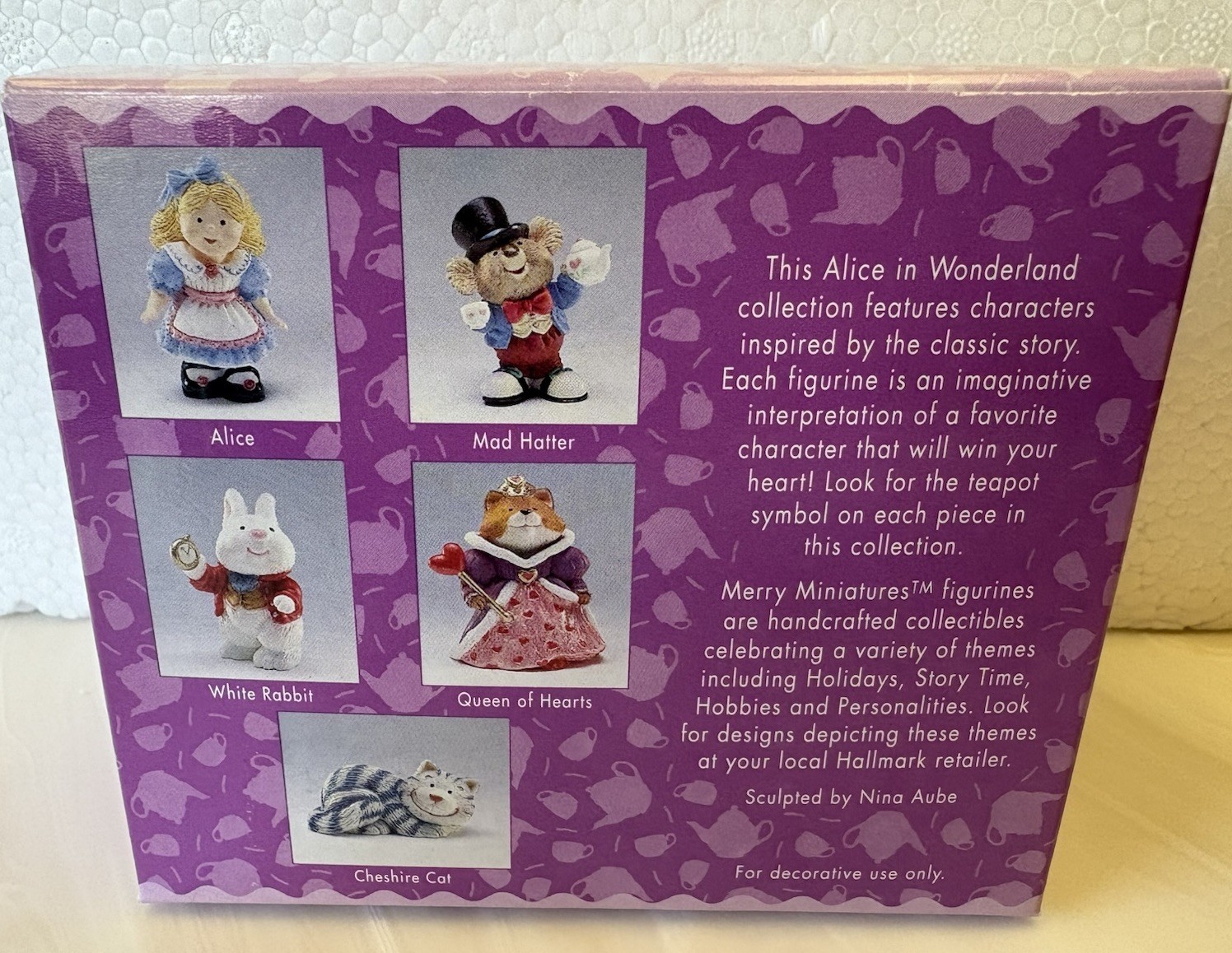Hallmark Merry Miniatures “Alice in Wonderland” 5-piece set 1996 MINT IN BOX