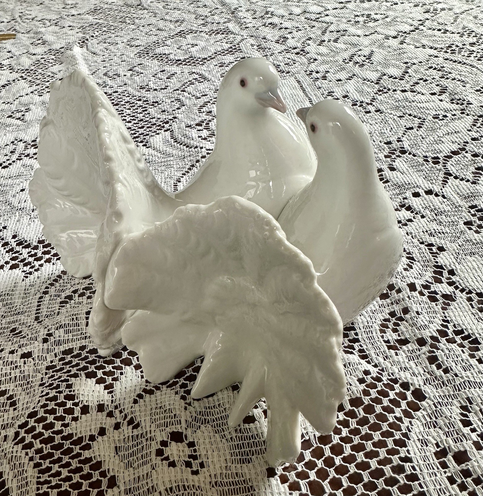LLARDO Wedding White Doves Porcelain Figurine, Signed, Numbered