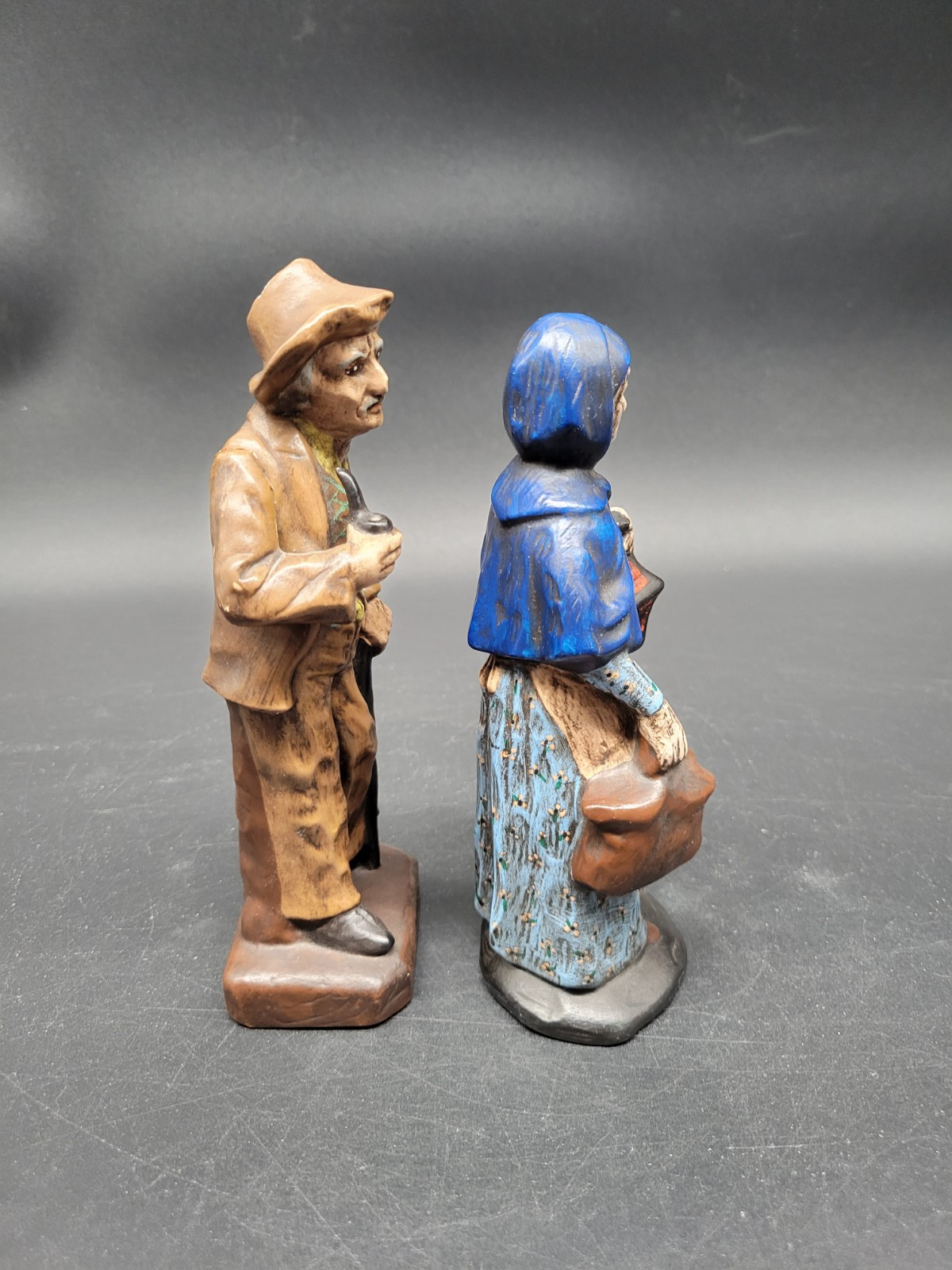Vintage Ceramic Peasant Couple Marked W 25 and T 31 8″ X 2.75″ & 7.25″ X 3″