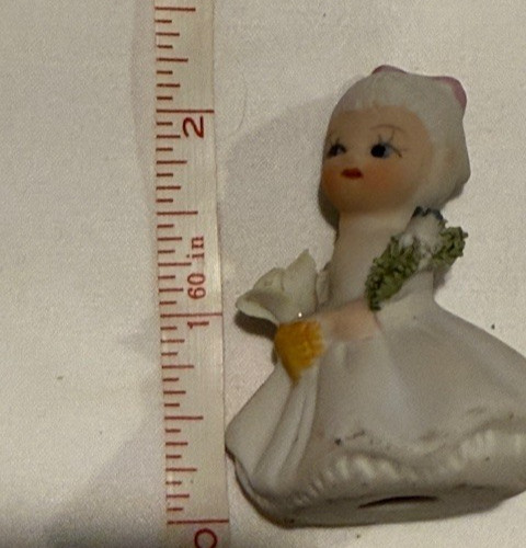 Vintage Napcoware 2.25″ Figurine – Girl With Pink Bow, Garland & Flowers