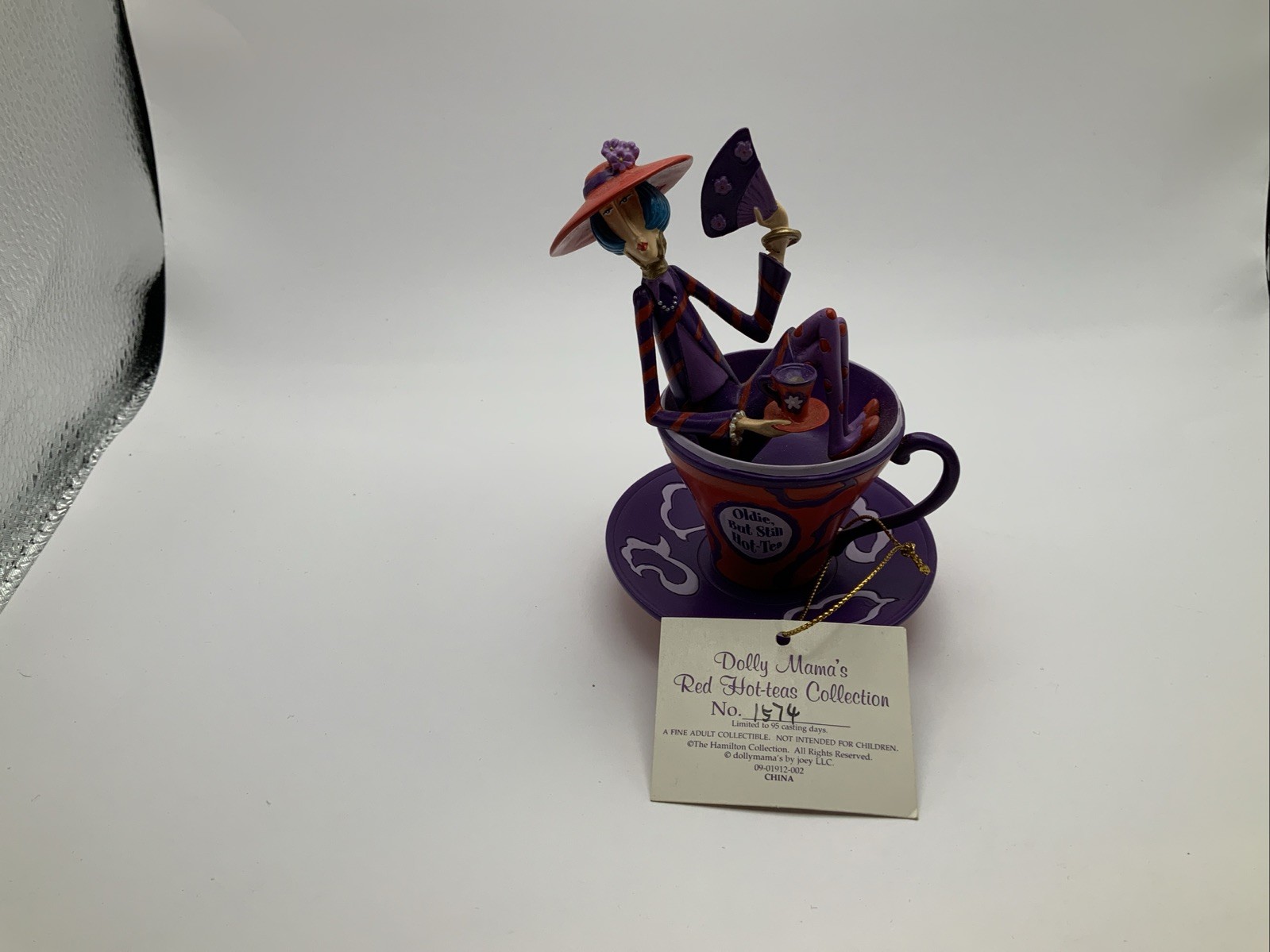 Vtg Dolly Mama’s Hot-Teas Resin Figurine Oldie but Still Hot-Tea! in Cup Red Hat