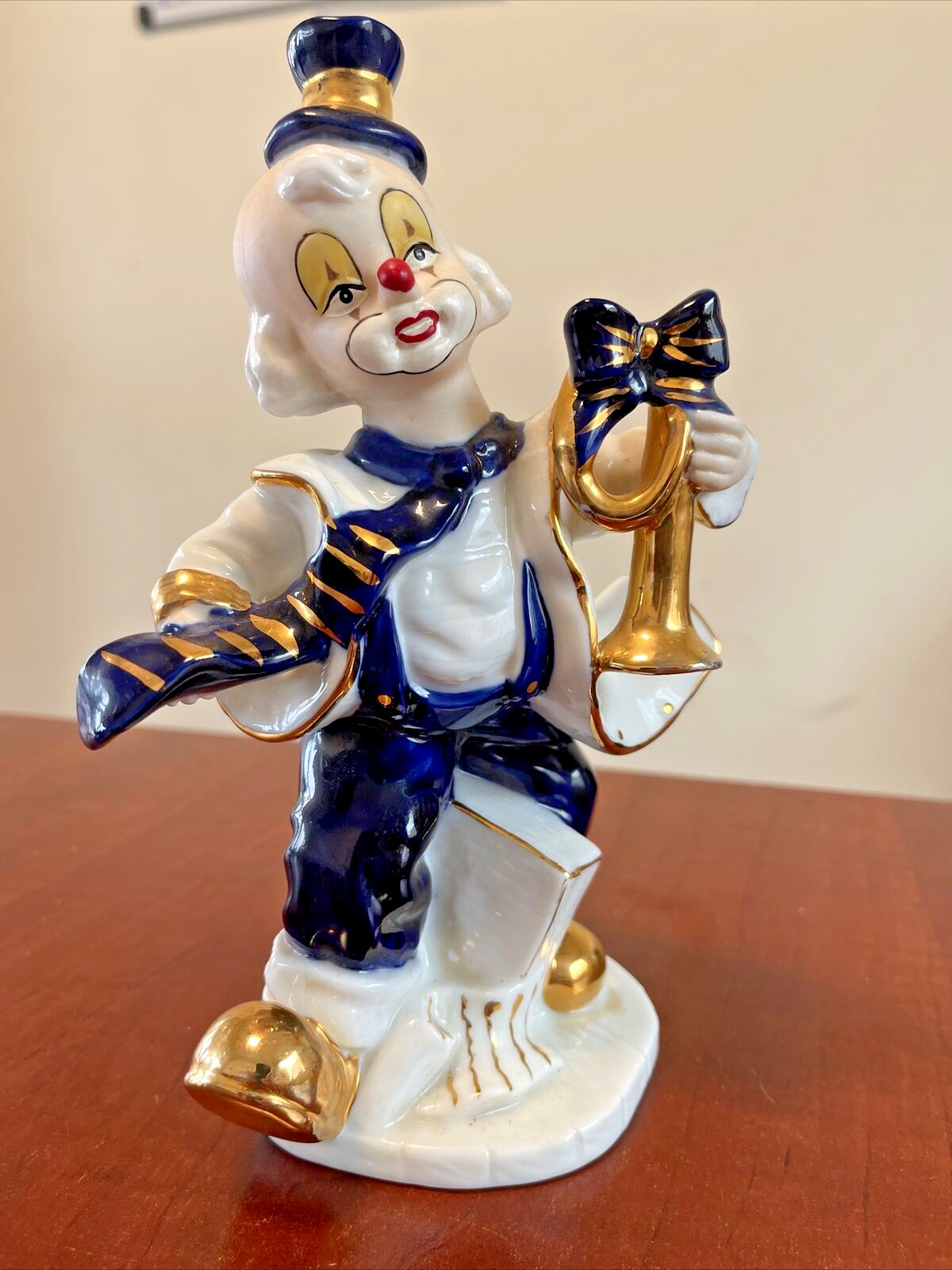 Circus Circus – Sad Clown – Porcelain Figure – Very Detailed 8″ tall