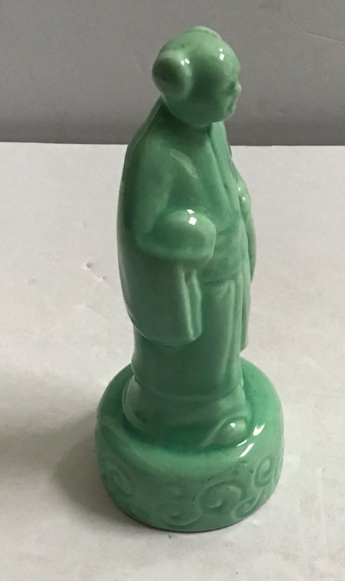 VINTAGE MID CENTURY CHINESE STYLE FIGURINE BY ROYAL HAEGER