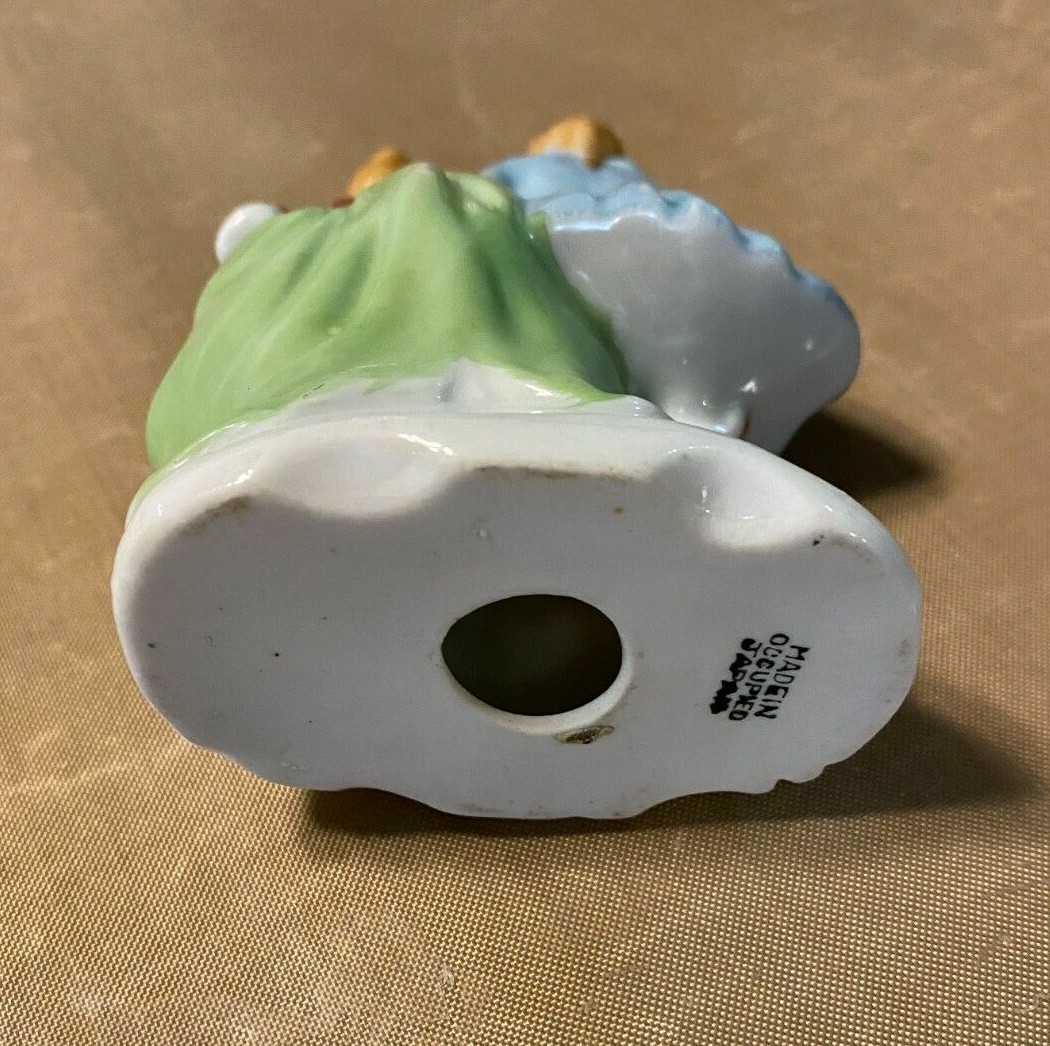 Ceramic Figurine, Romantic Couple, Colonial