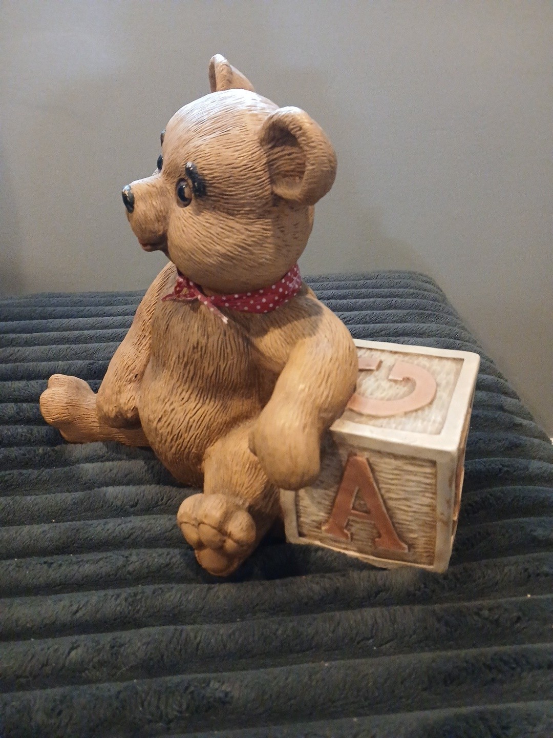 Homeco Resin Teddy Bear ABC