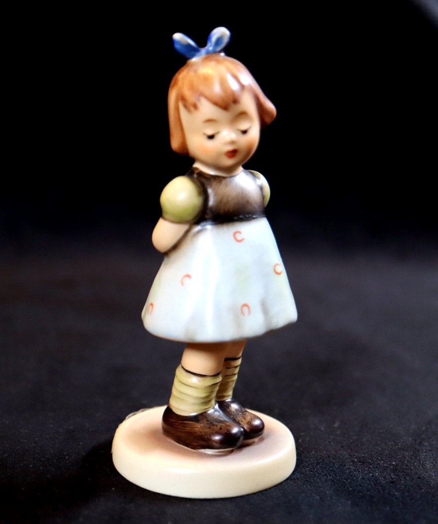 Vintage Goebel M.I. Hummel Club Limited Edition #493 “Two Hands One Treat”