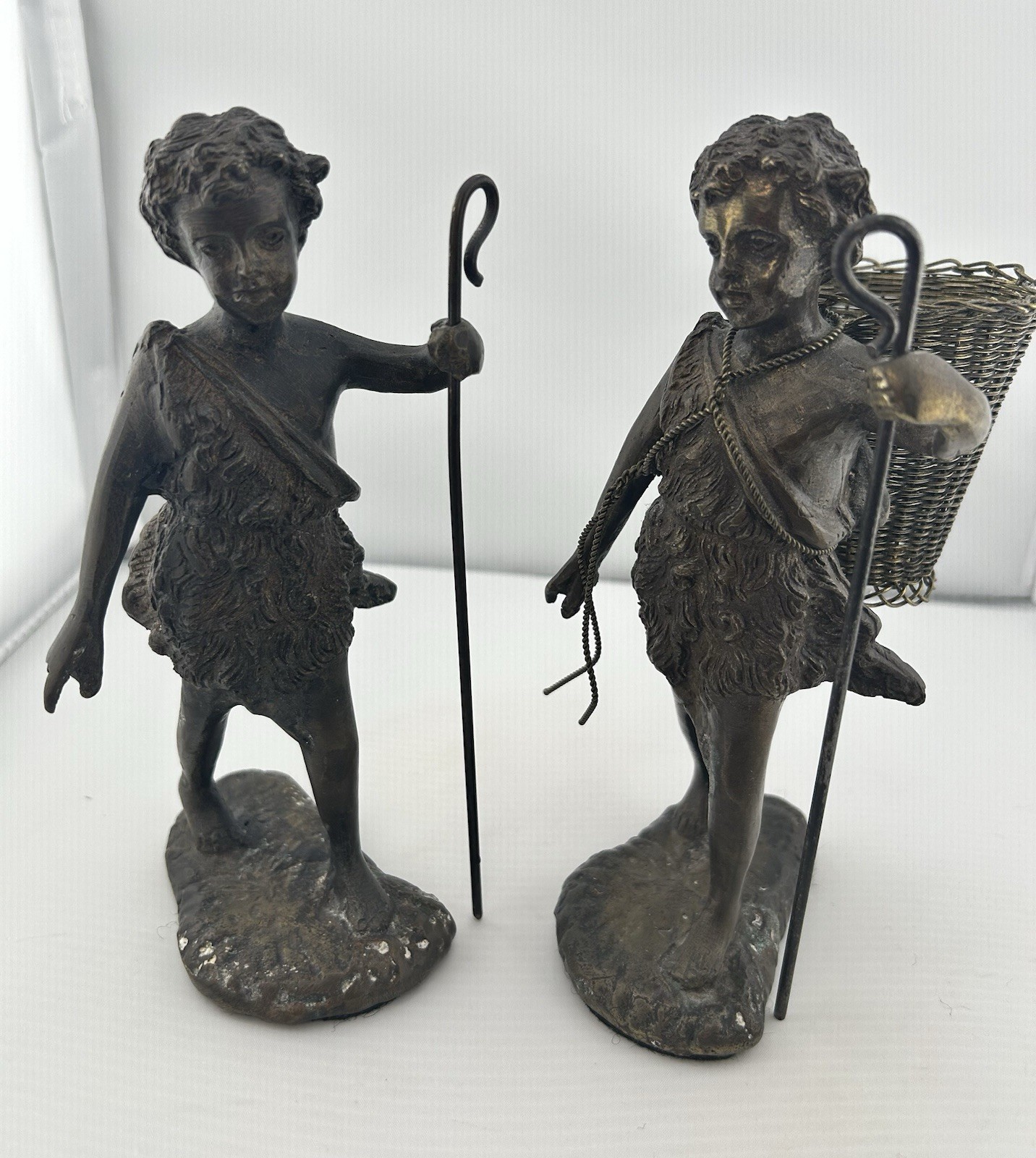 2-Petites Choses Cherub Figurine Basket Statue Vintage Decorative Sculpture