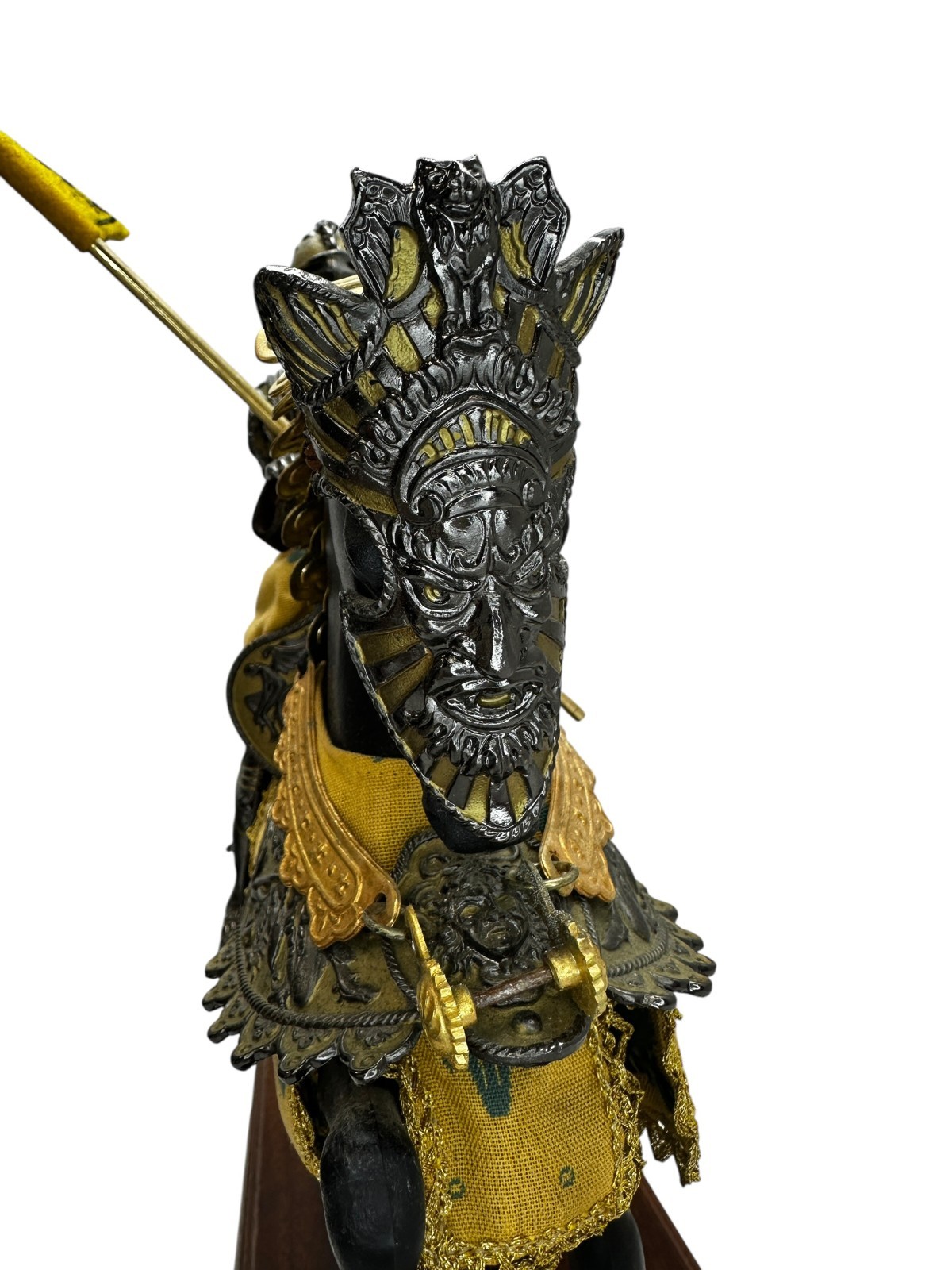 Armored Medieval Germanic Knight On Horse Lance Armadura Siglo XVI 13.5″ x 13.5″