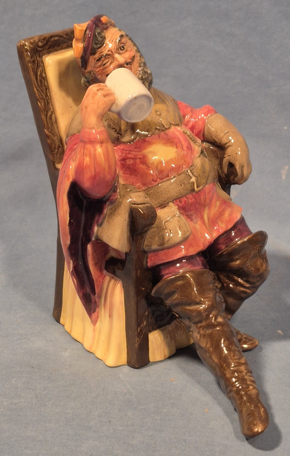 Royal Doulton Figurine The Foaming Quart, HN 2162, 5 1/2″ Tall