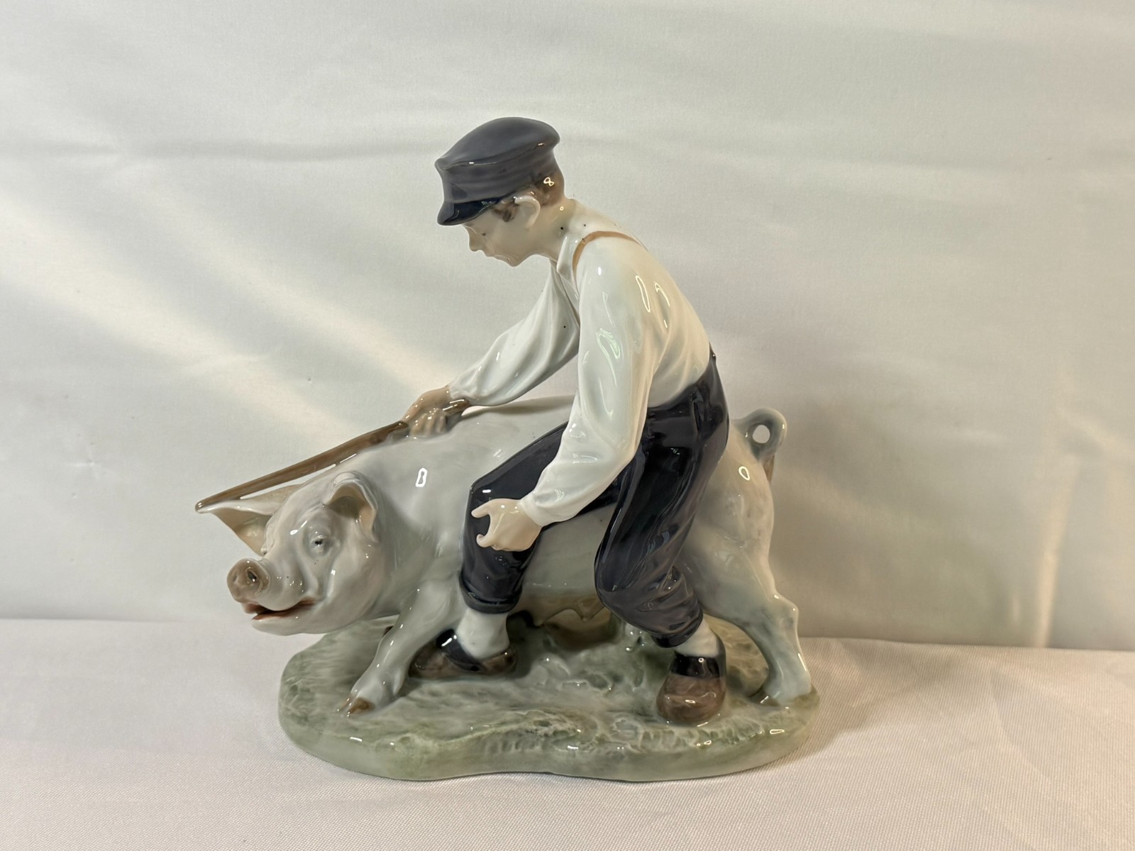 Royal Copenhagen Porcelain Figurines 848 Boy Pig & 779 Girl Feeding Calf Denmark