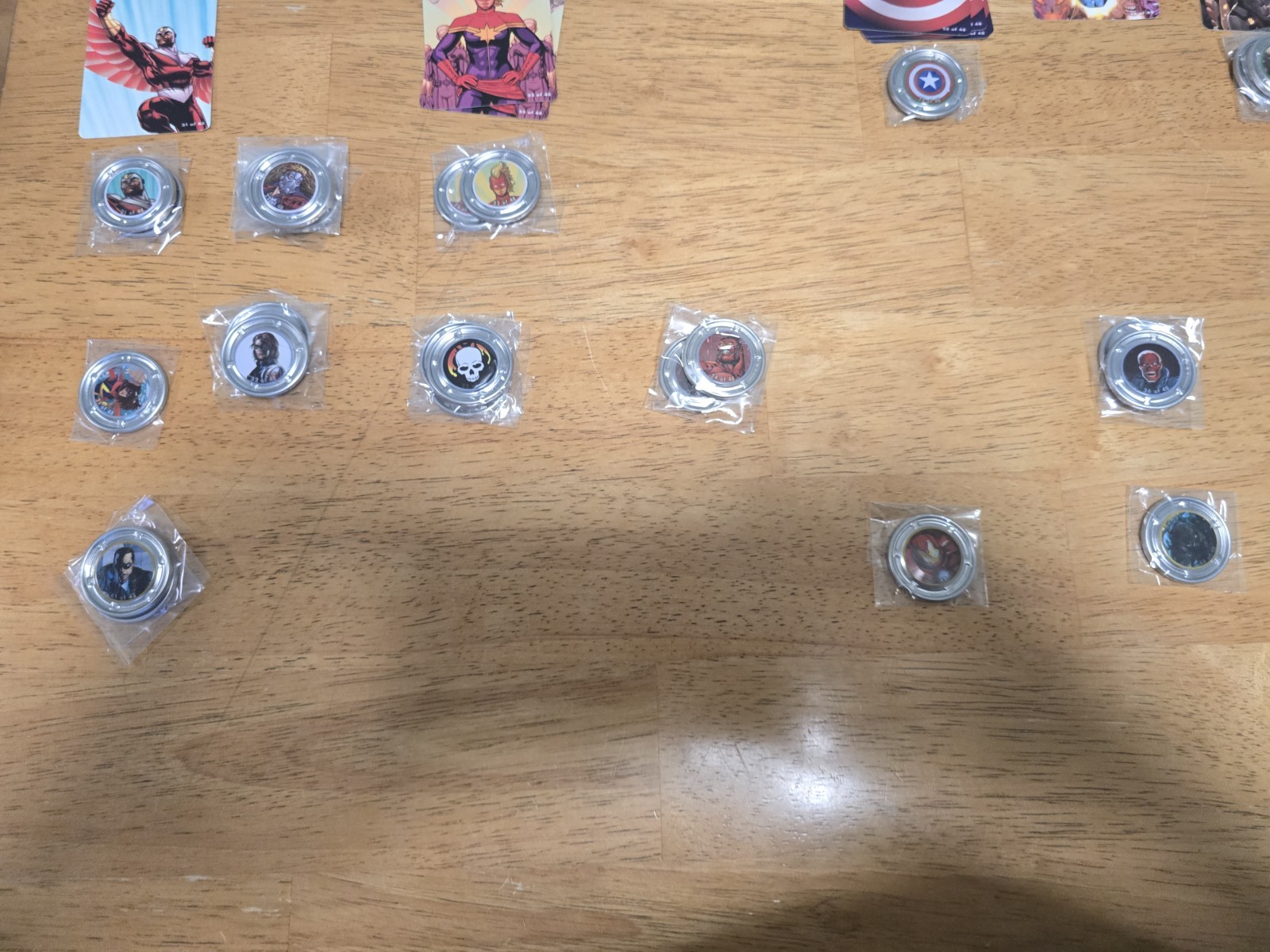 Lot of 99 Marvel Hubsnaps and 50 Cards – Some Rare & Super Rare Please Read
