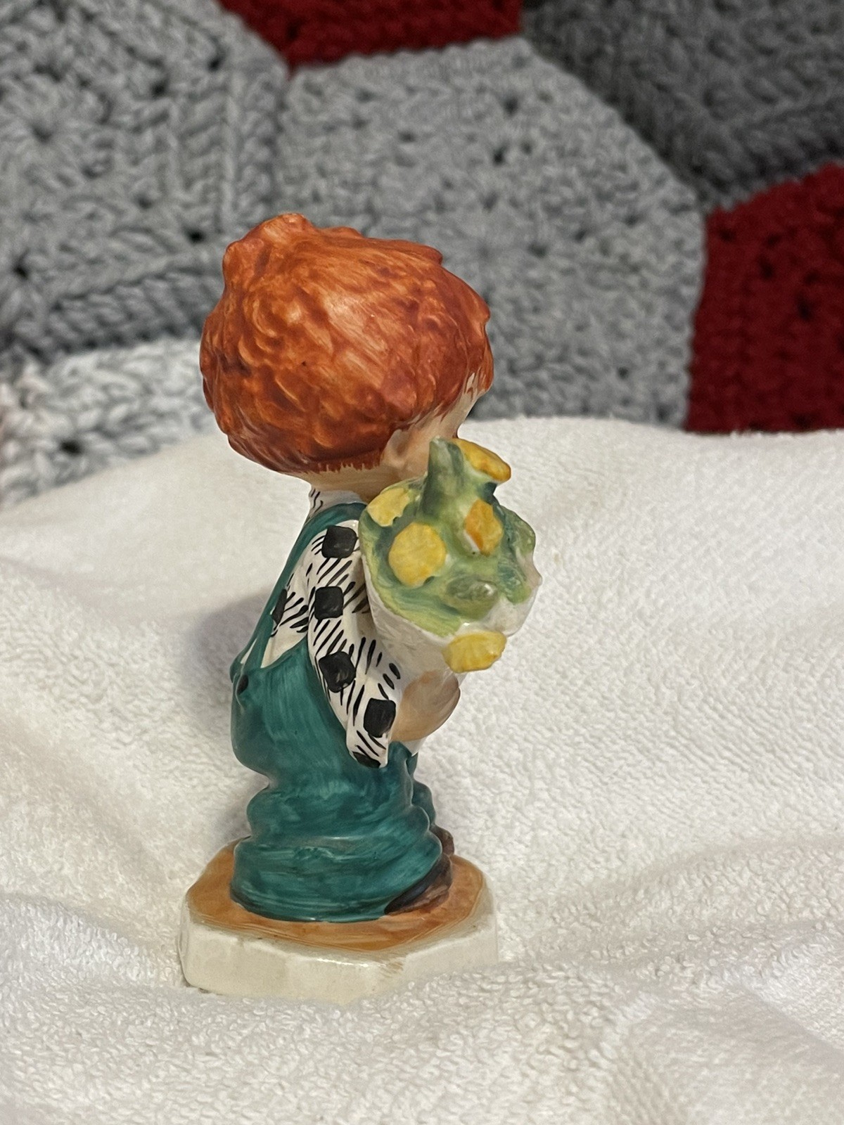 Goebel Redheads “Good News” figurine (BYJ 26)