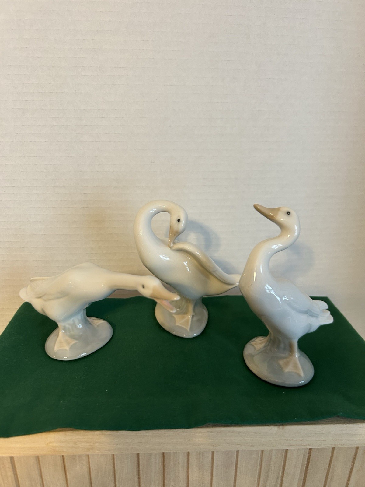 Lladro Porcelain Geese Figurines – Rare- Set of 3 In Box -1984 Retired
