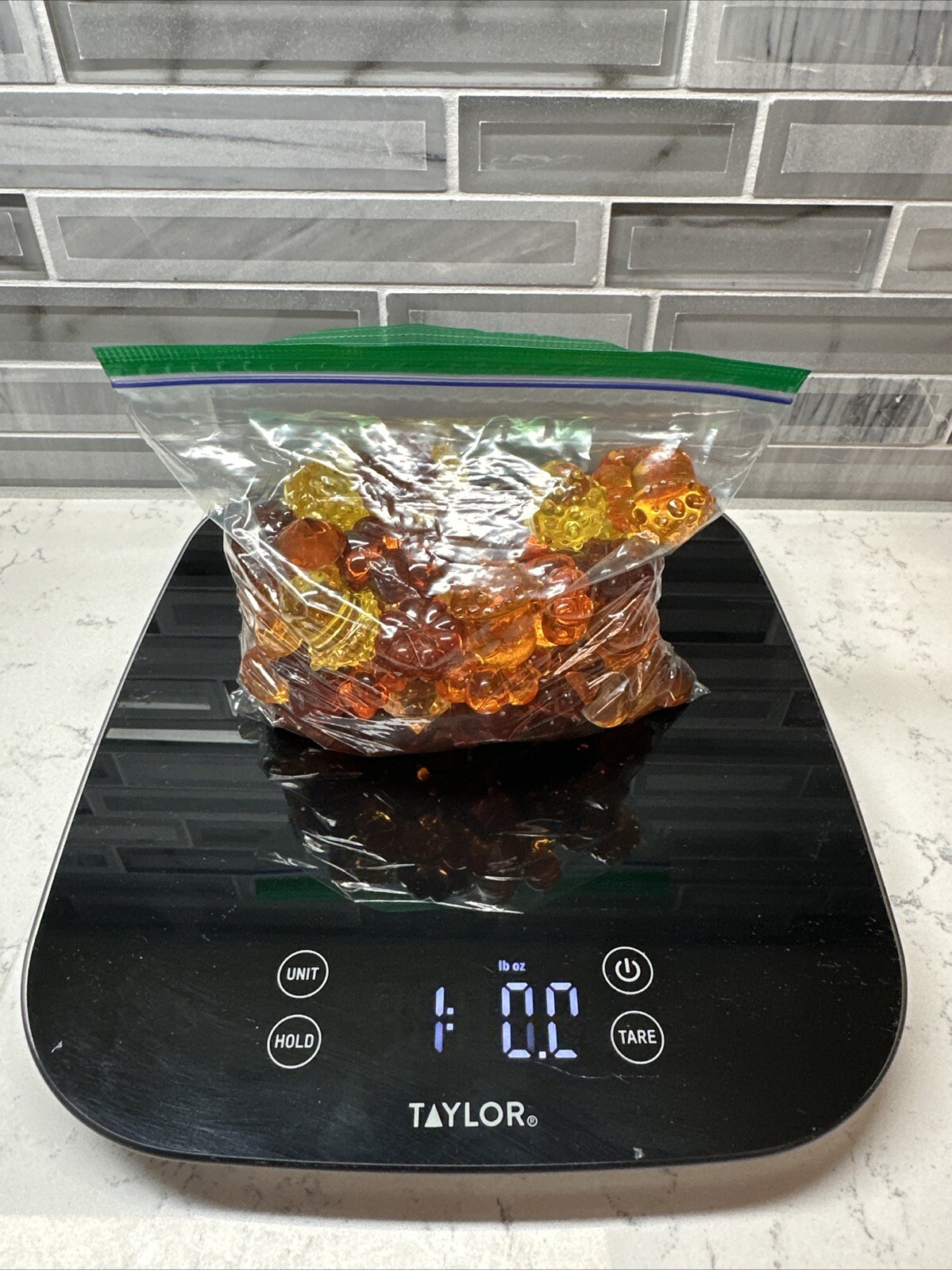 1 Pound Bag Molded Plastic Pumpkins, Acorns & Crystals for Fall & Halloween NUC