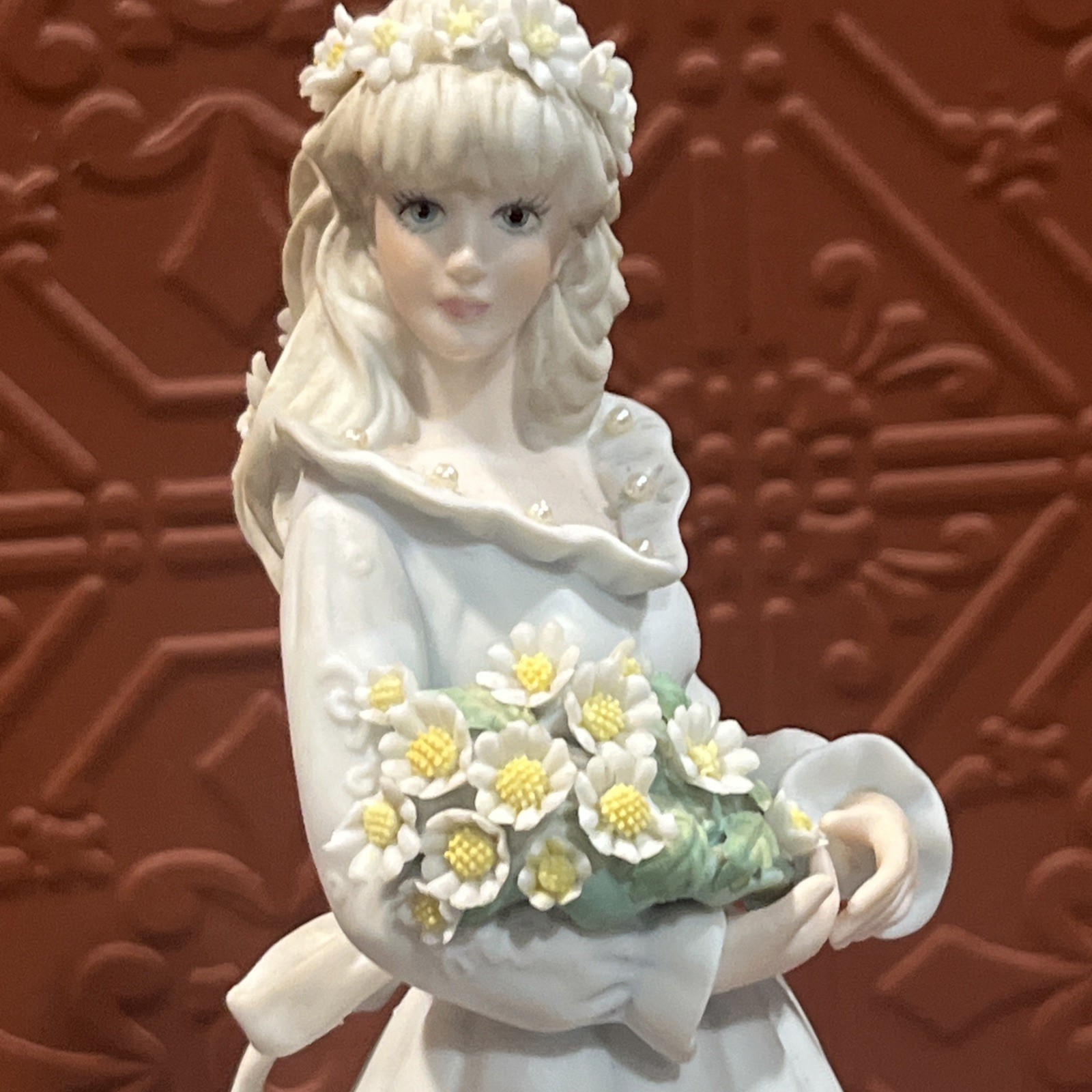 Classic Brides of the Century Heather 1970’s Porcelain Figurine 10” Wedding