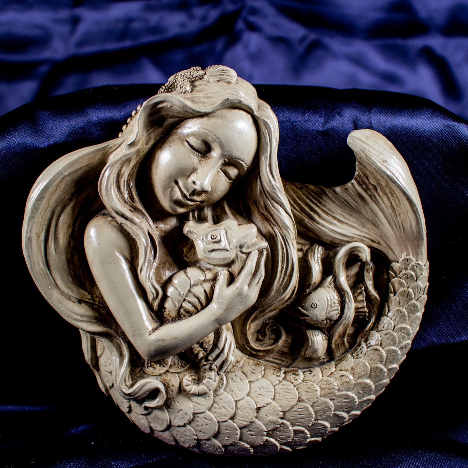 Vintage Oceana Mermaid Seahorse Fish Stone Cast Wall Plaque 5.5″L x 5″W
