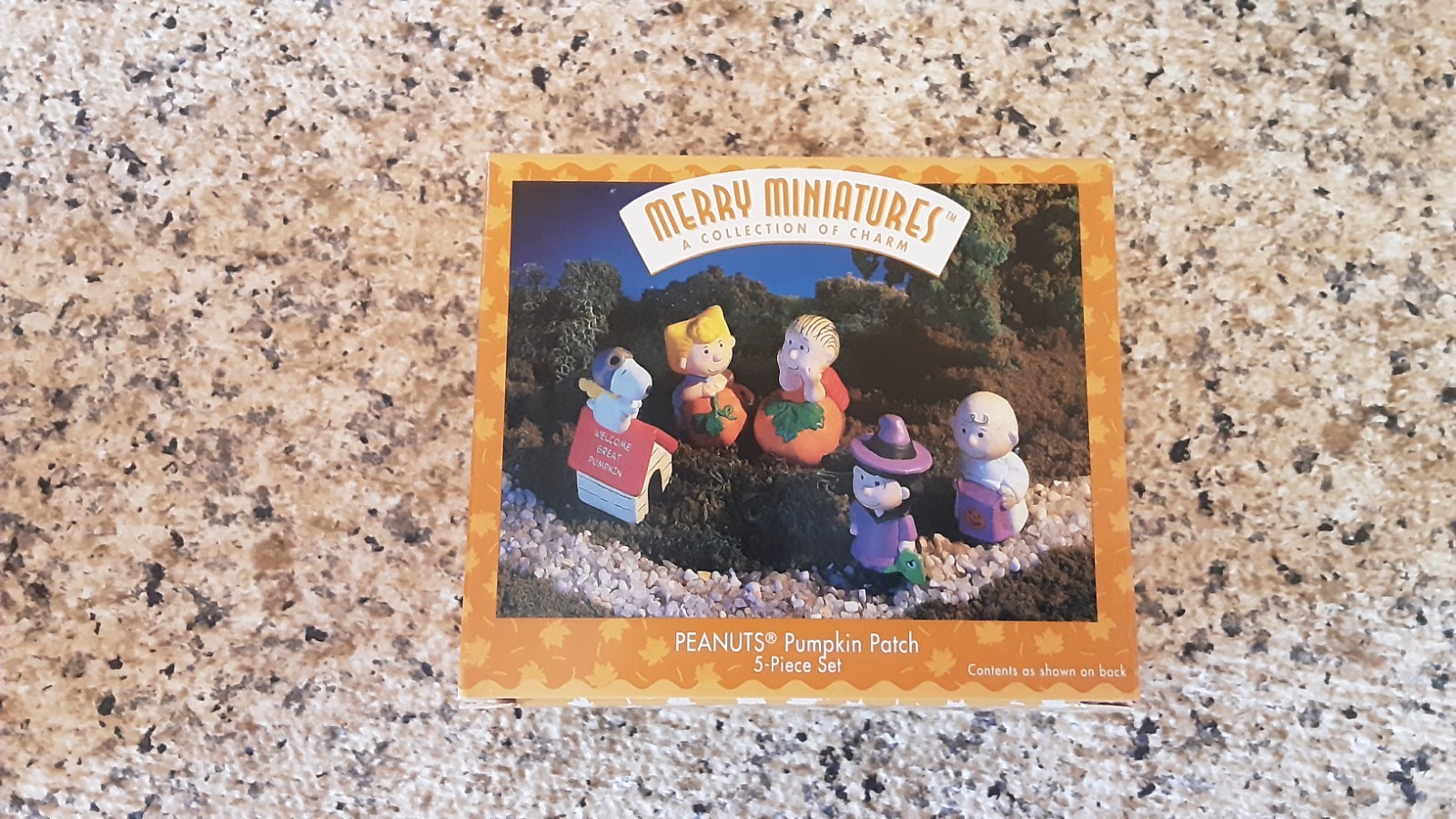 NIB Vintage Hallmark Merry Miniatures Peanuts Gang ‘Pumpkin Patch’ 5 Pc.Set