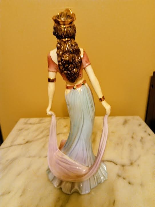 Queen Salome Biblical figurine Coalport limited edition, mint condition