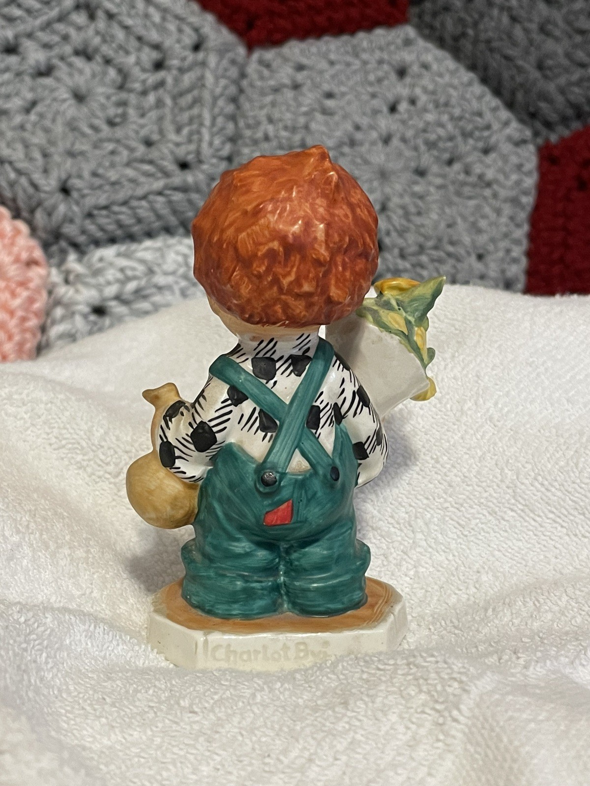 Goebel Redheads “Good News” figurine (BYJ 26)